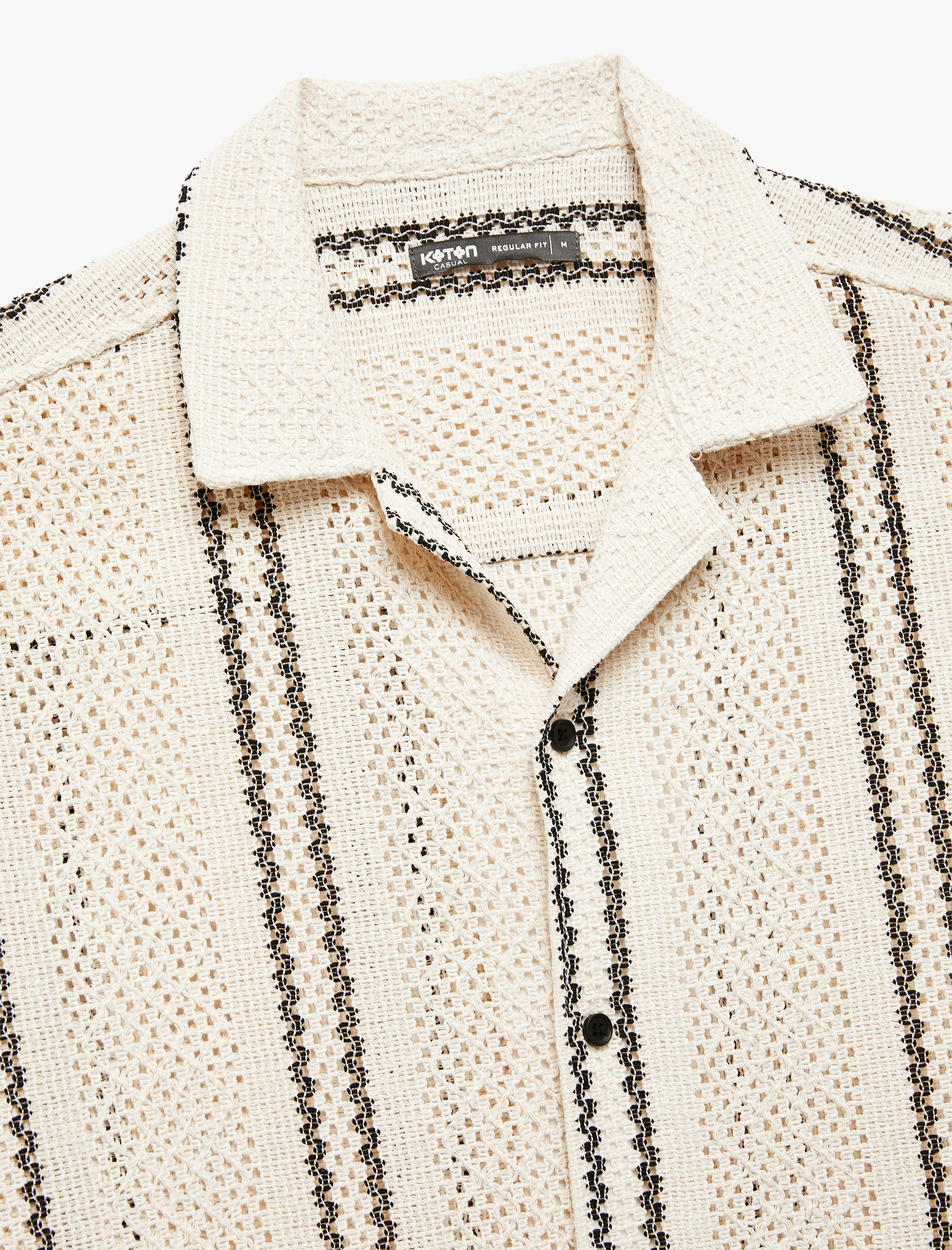   Kısa Kollu Pamuklu Ajurlu Regular Fit Apaş Yaka Gömlek