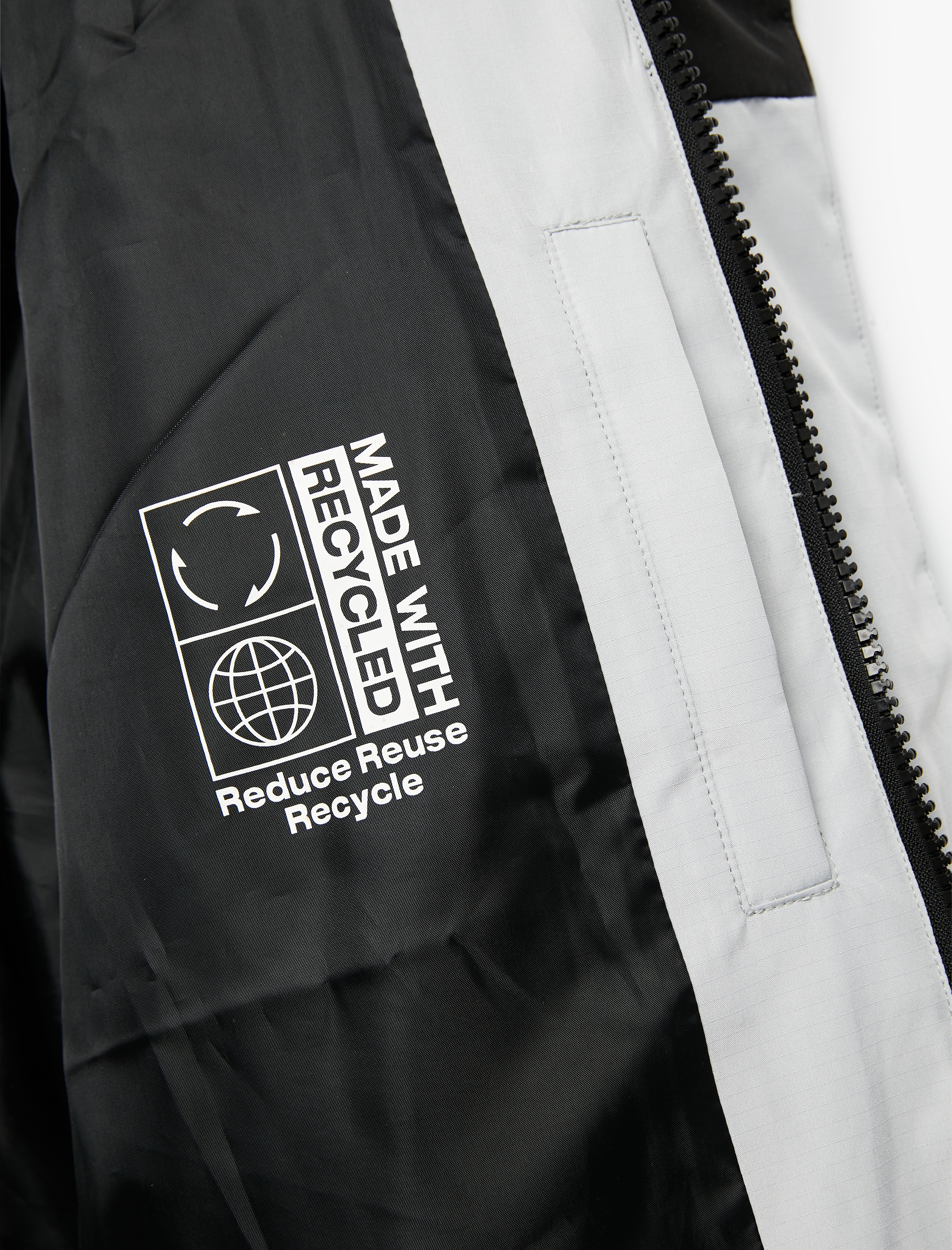   Dik Yaka Renk Bloklu Cep Detaylı Baskılı Fermuarlı Şişme Mont