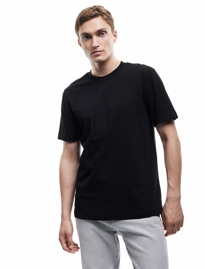  Pamuklu Kısa Kollu Regular Fit Bisiklet Yaka Basic Tişört