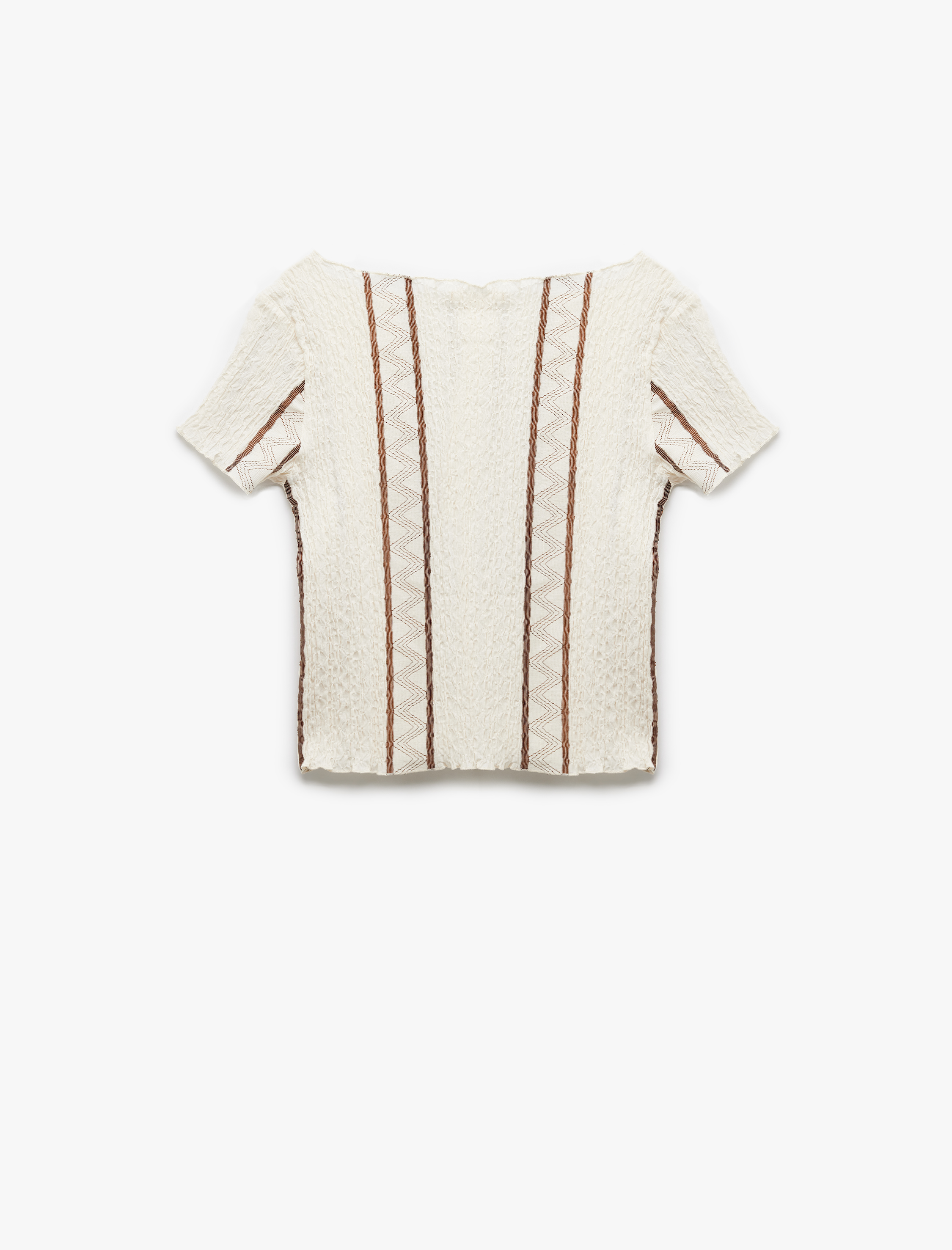   Slim Fit Dokulu Desenli Kısa Kollu Kayık Yaka Tişört