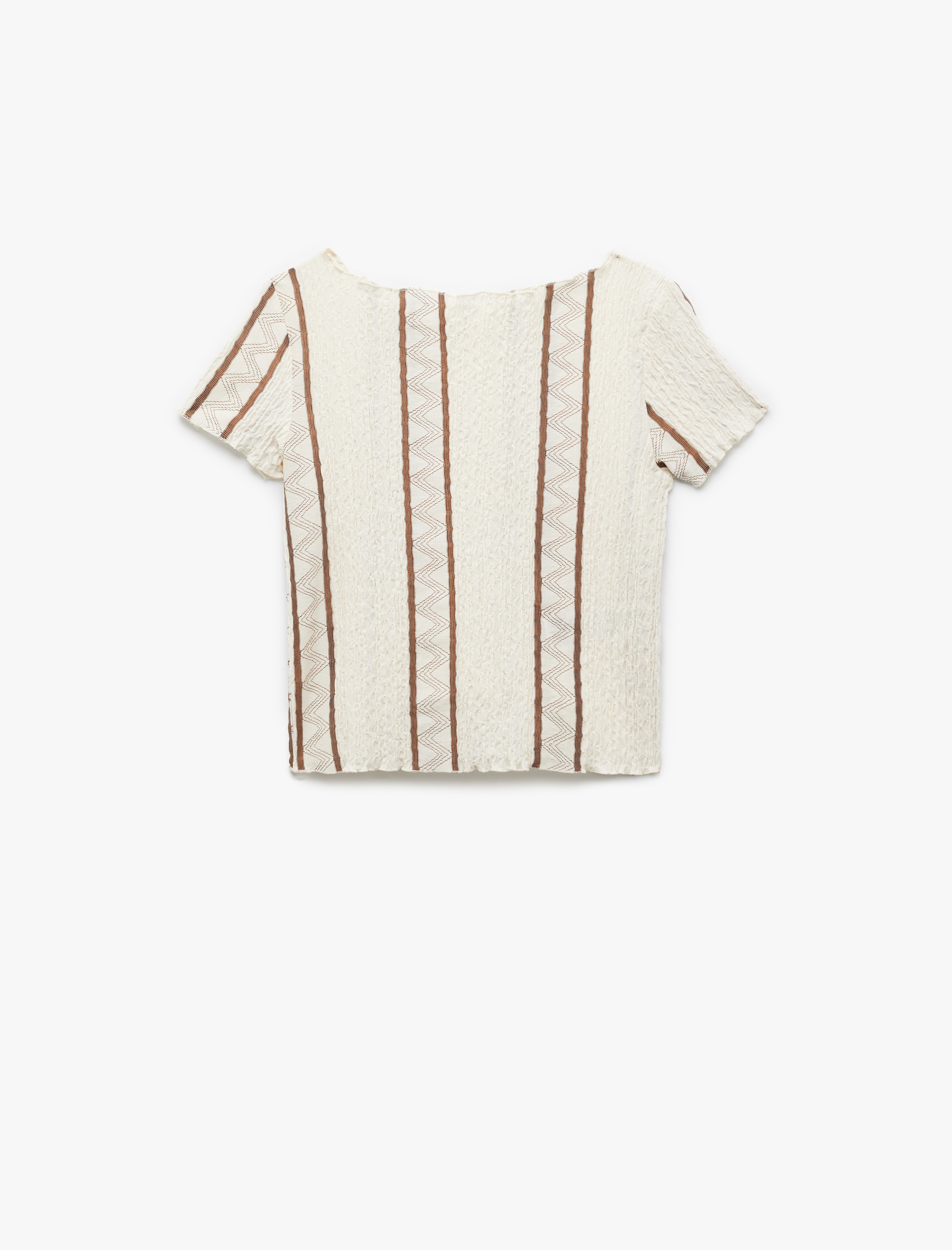   Slim Fit Dokulu Desenli Kısa Kollu Kayık Yaka Tişört