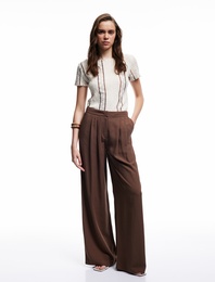 Slim Fit Dokulu Desenli Kısa Kollu Kayık Yaka Tişört