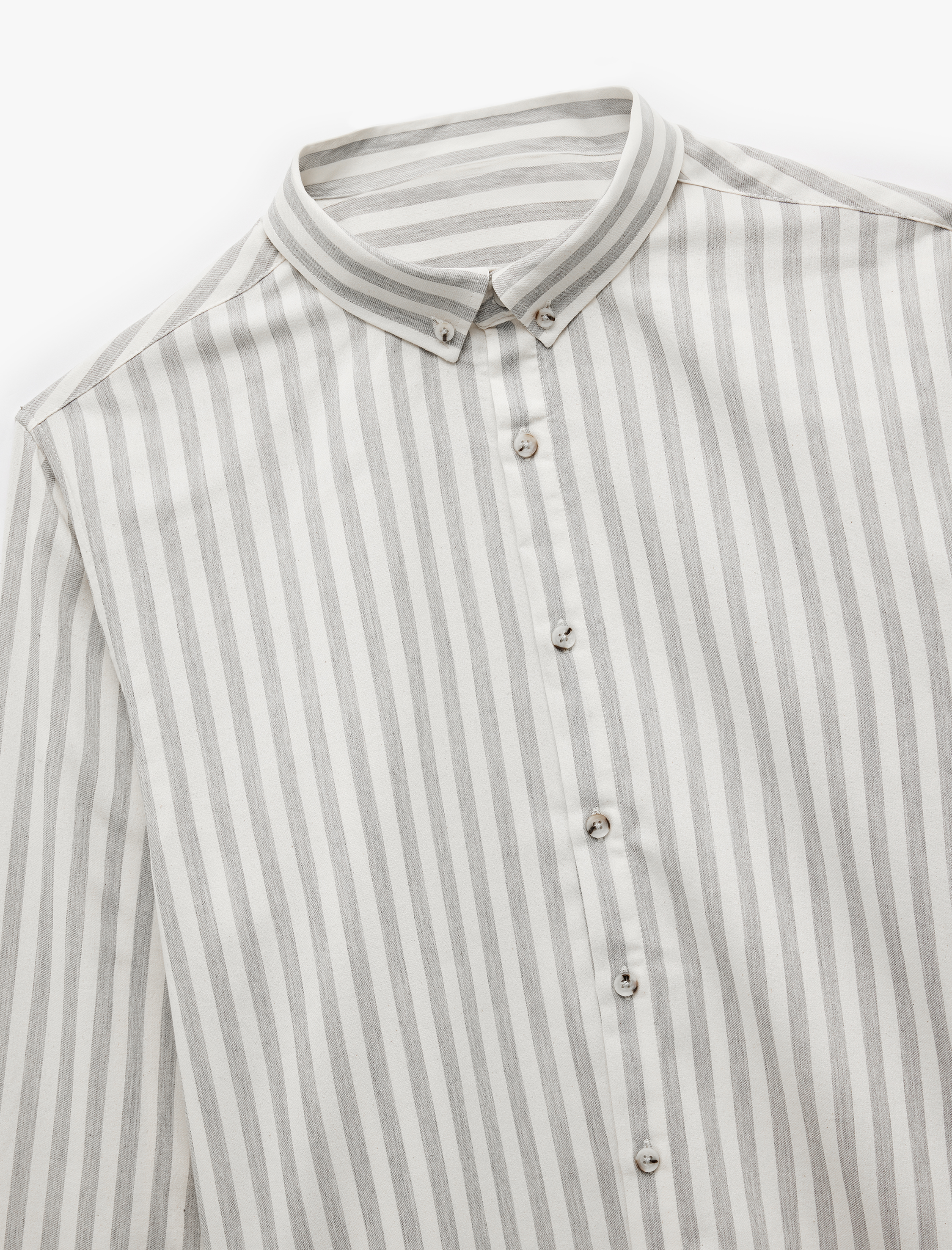   Regular Fit Düğmeli Klasik Yaka Uzun Kollu Gömlek