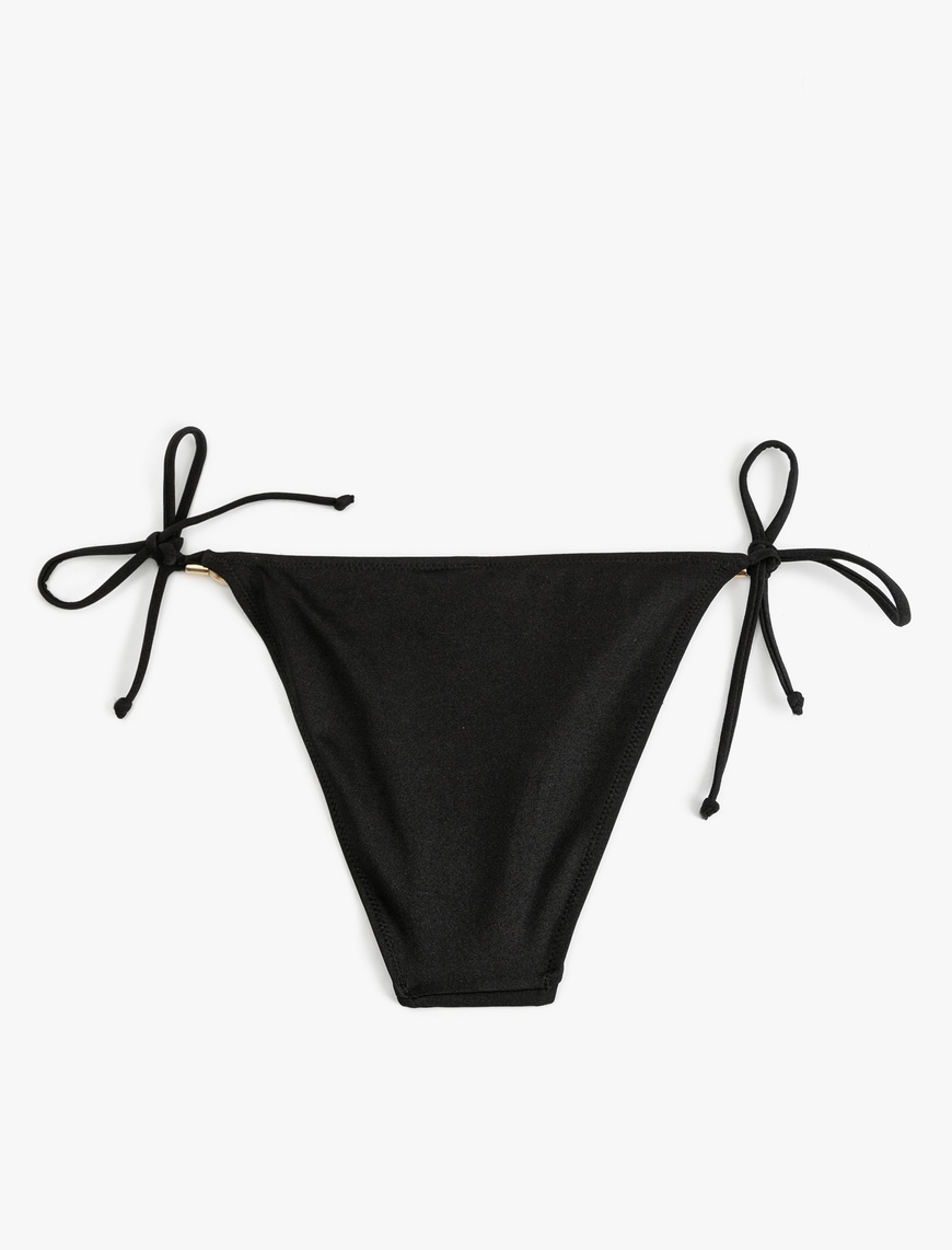   Aksesuarlı Yanları İpli Bikini Altı