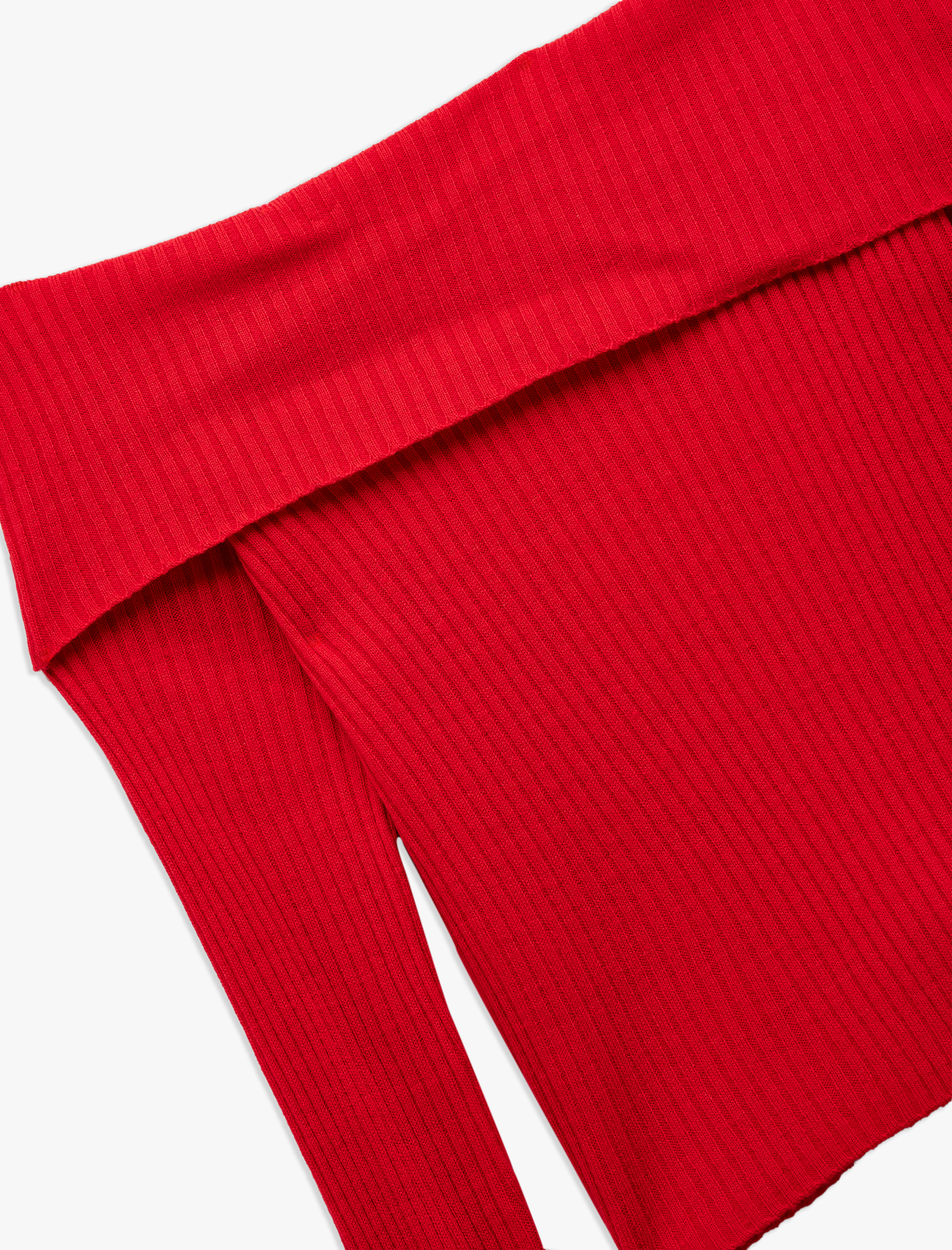 Madonna Yaka Uzun Kollu Slim Fit Triko Kazak