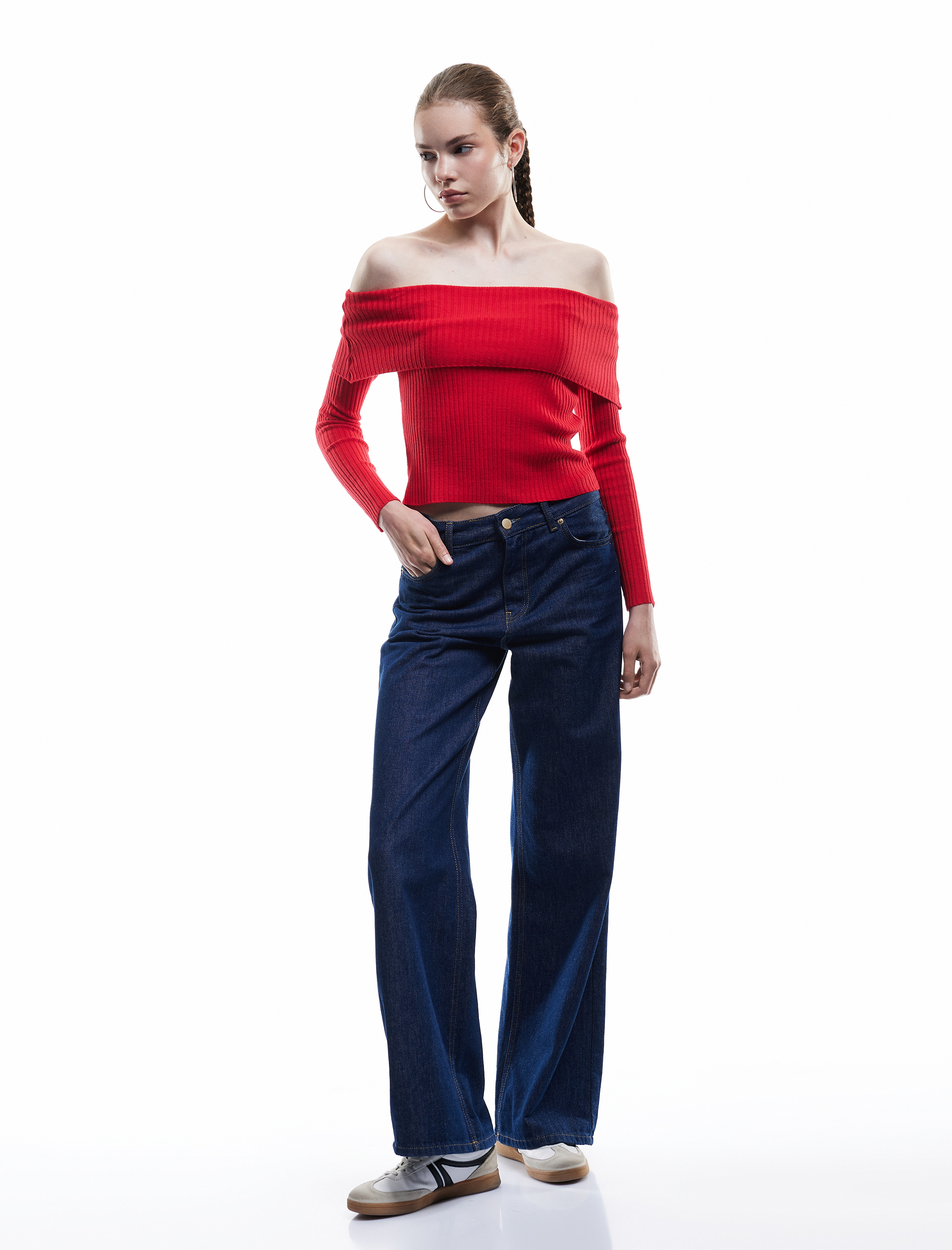 Madonna Yaka Uzun Kollu Slim Fit Triko Kazak