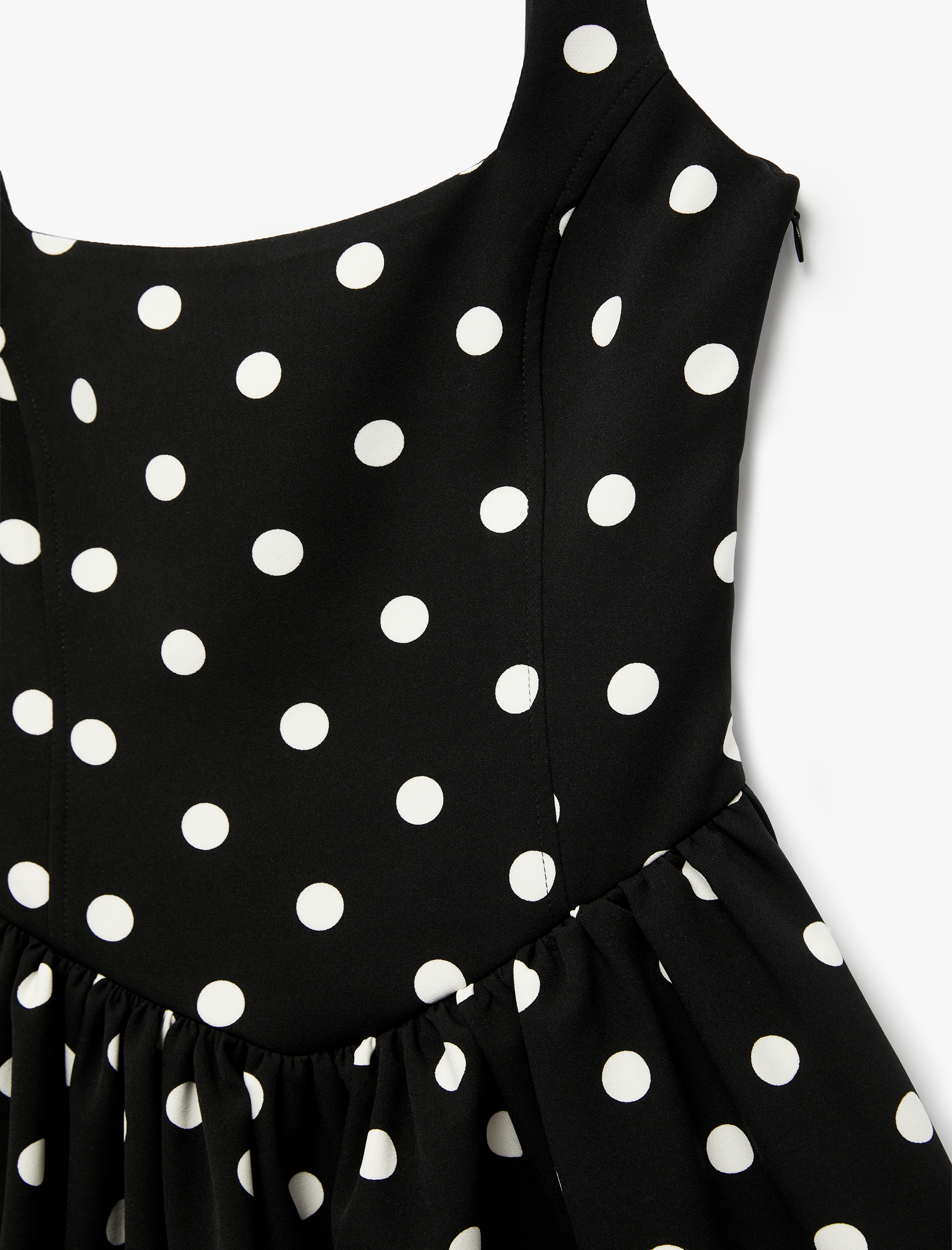   Kare Yaka Kolsuz Slim Fit Volanlı Puantiyeli Mini Abiye Elbise