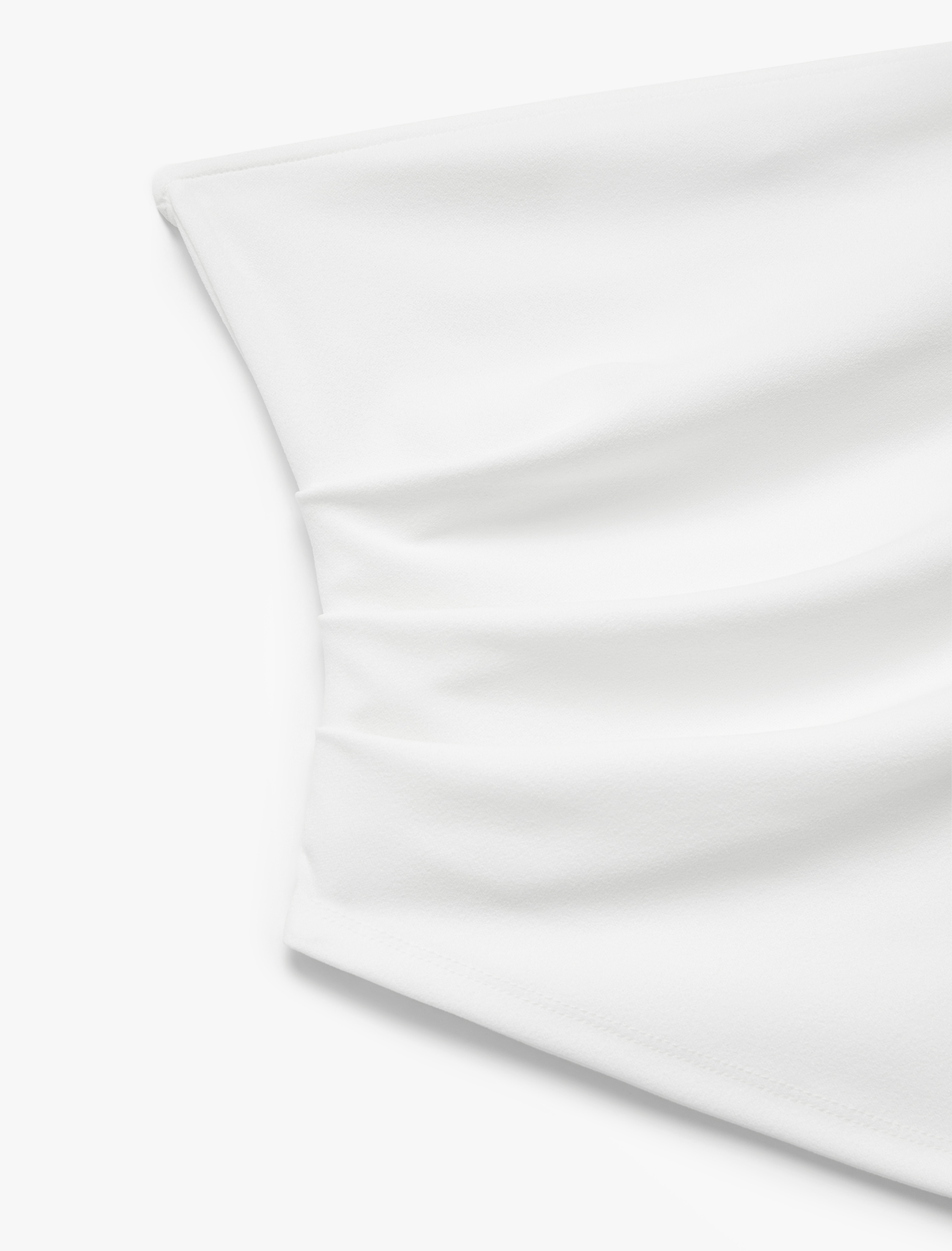   Asimetrik Kesim Scuba Kolsuz Straplez Bluz