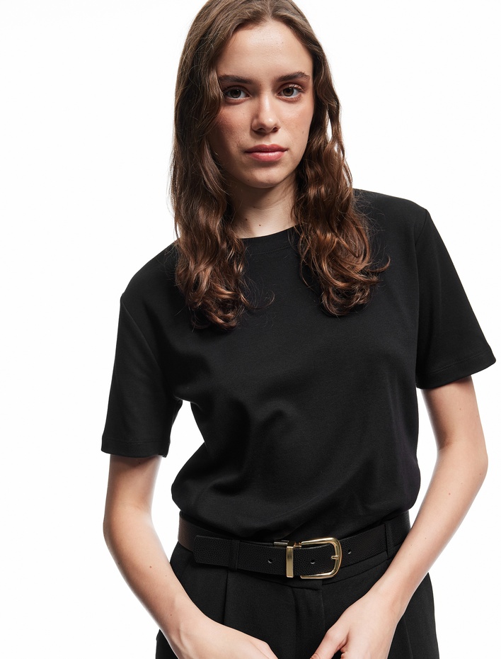  Pamuklu Kısa Kollu Bisiklet Yaka Basic Tişört