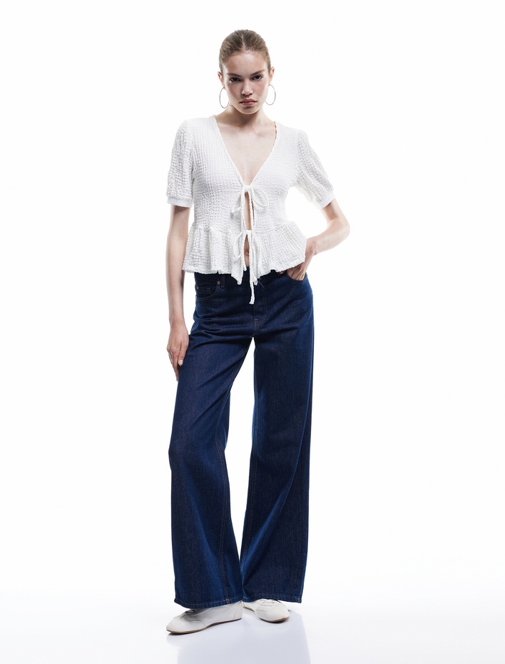  Kısa Kollu Bağlamalı Yaka Fiyonklu Bürümcük Tişört