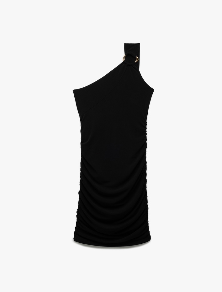  Astarlı Aksesuar Detaylı Slim Fit Drapeli Mini Tek Omuz Elbise