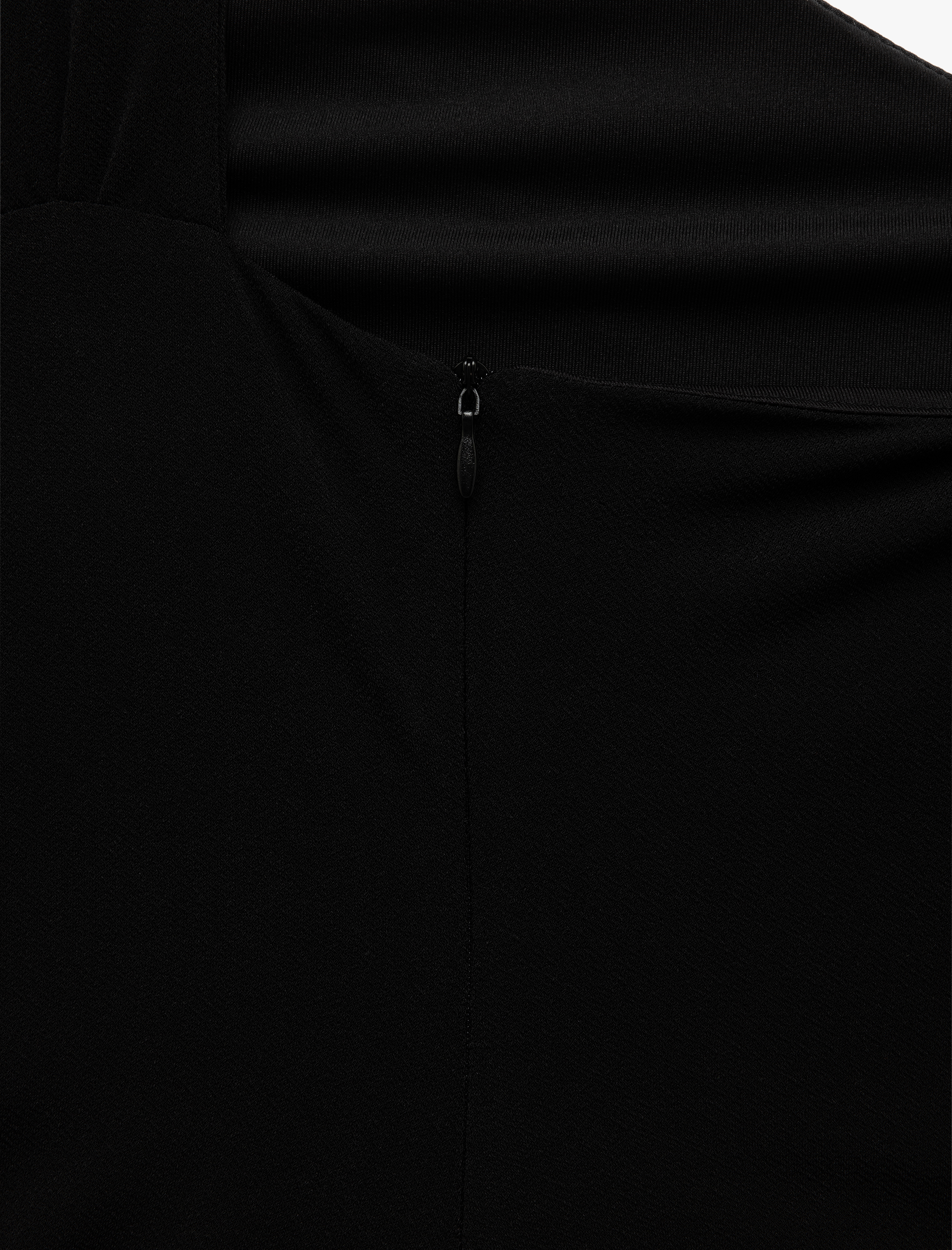 Astarlı Aksesuar Detaylı Slim Fit Drapeli Mini Tek Omuz Elbise