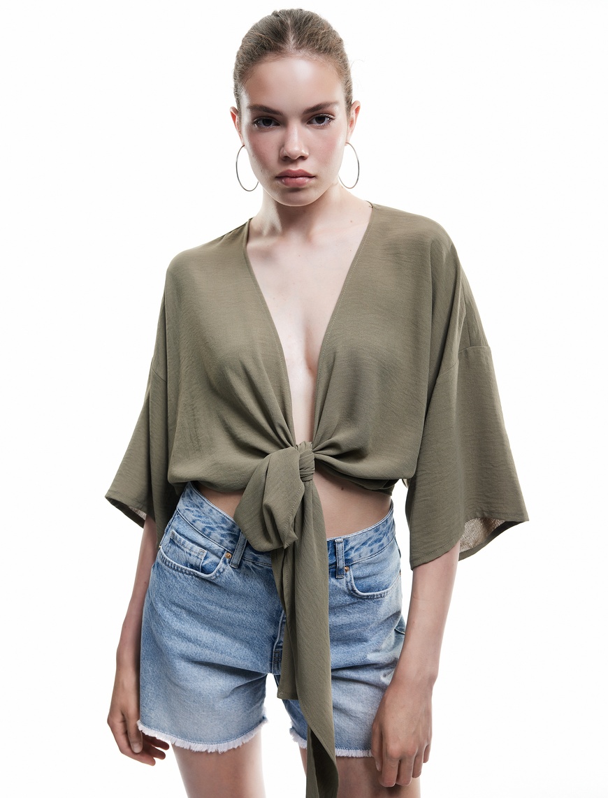   Kısa Kollu Kruvaze Yaka Bağlama Detaylı Oversize Kimono