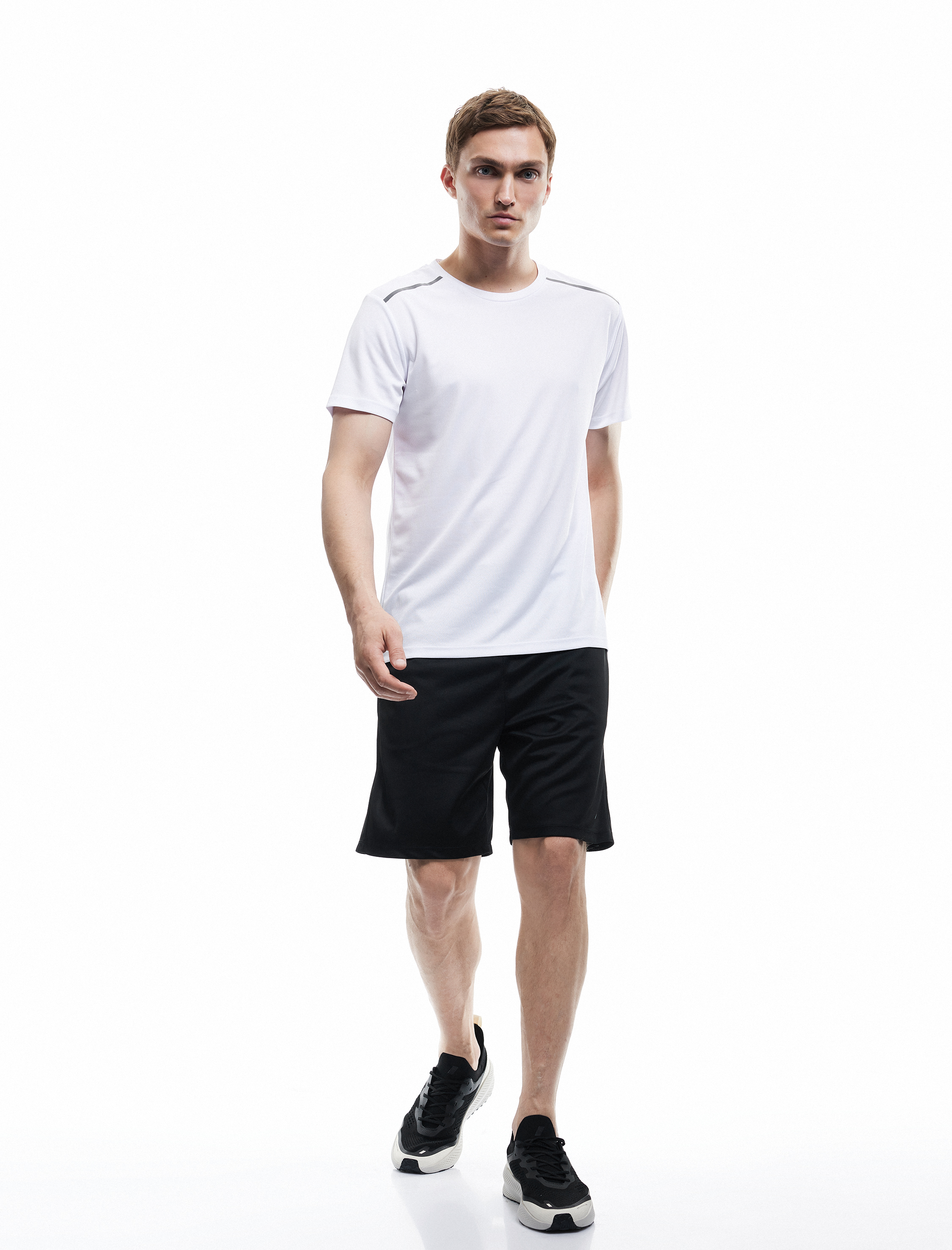   Kısa Kollu Regular Fit Çizgi Detaylı Bisiklet Yaka Spor Tişört