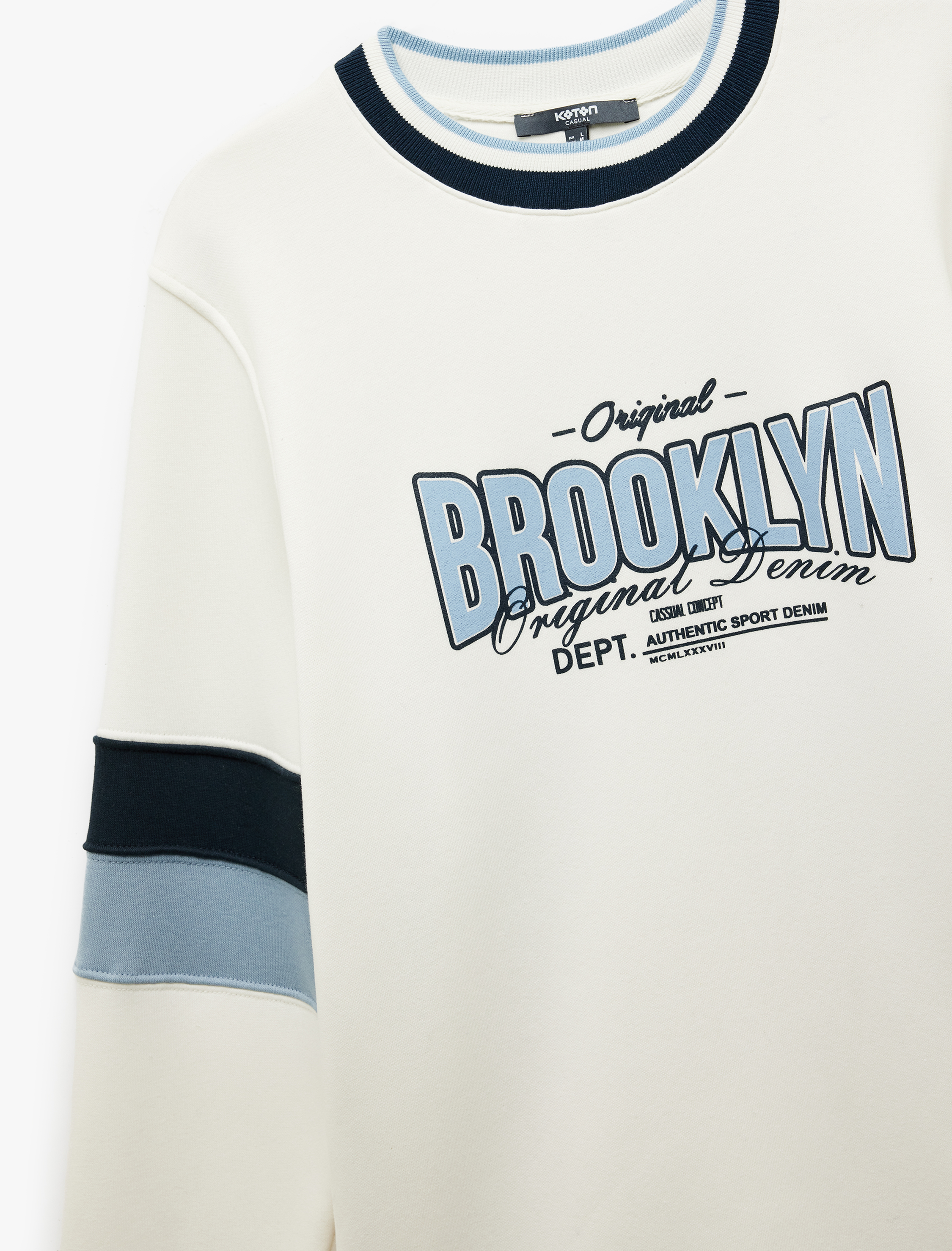   Şardonlu Uzun Kollu Bisiklet Yaka Renk Bloklu Kolej Baskılı Sweatshirt