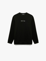İşleme Detaylı Uzun Kollu Bisiklet Yaka Sweatshirt