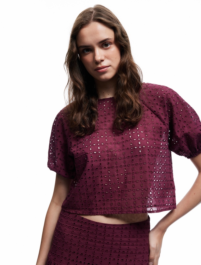  Koton X Melis Ağazat - Pamuklu Astarlı Brodeli Fistolu Kısa Kollu Bisiklet Yaka Bluz
