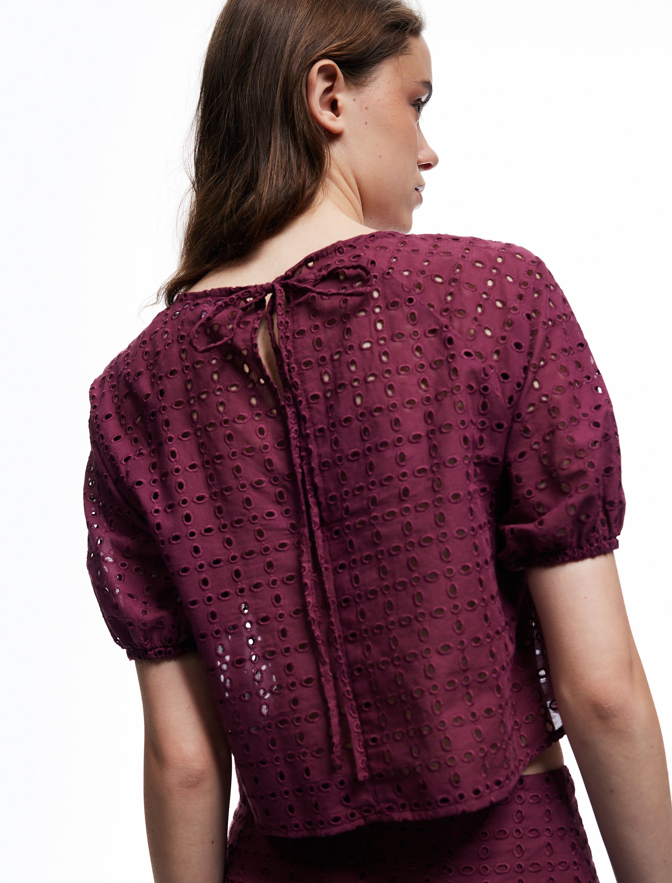   Koton X Melis Ağazat - Pamuklu Astarlı Brodeli Fistolu Kısa Kollu Bisiklet Yaka Bluz