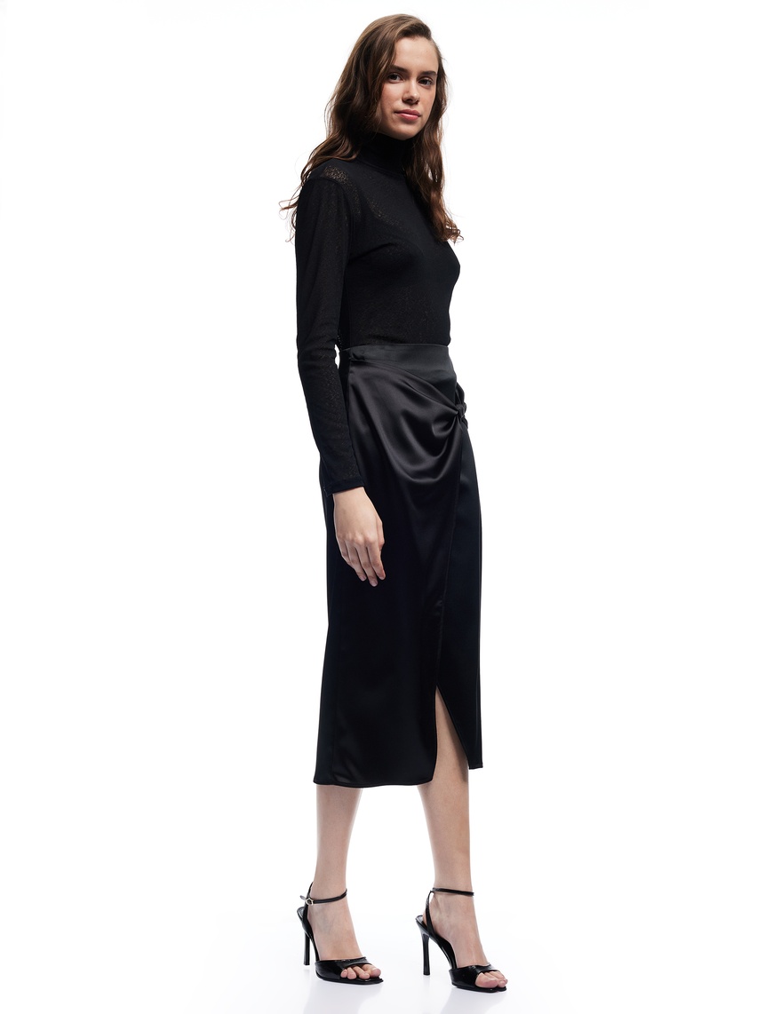   Kruvaze Yırtmaç Detaylı Slim Fit Saten Midi Etek