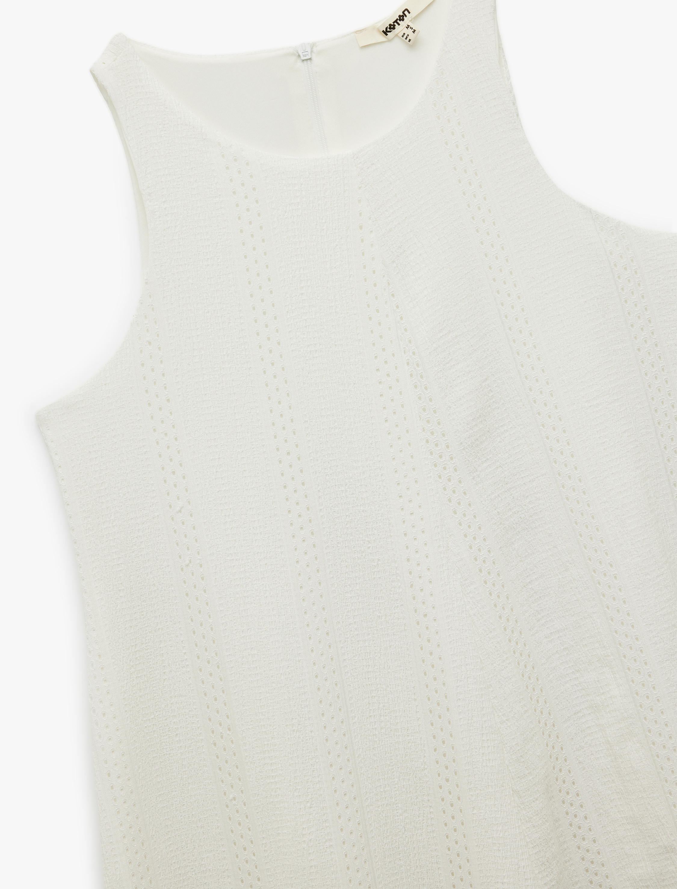   Astarlı Bürümcük Kumaş Brodeli Fistolu U Yaka Kolsuz Mini Elbise