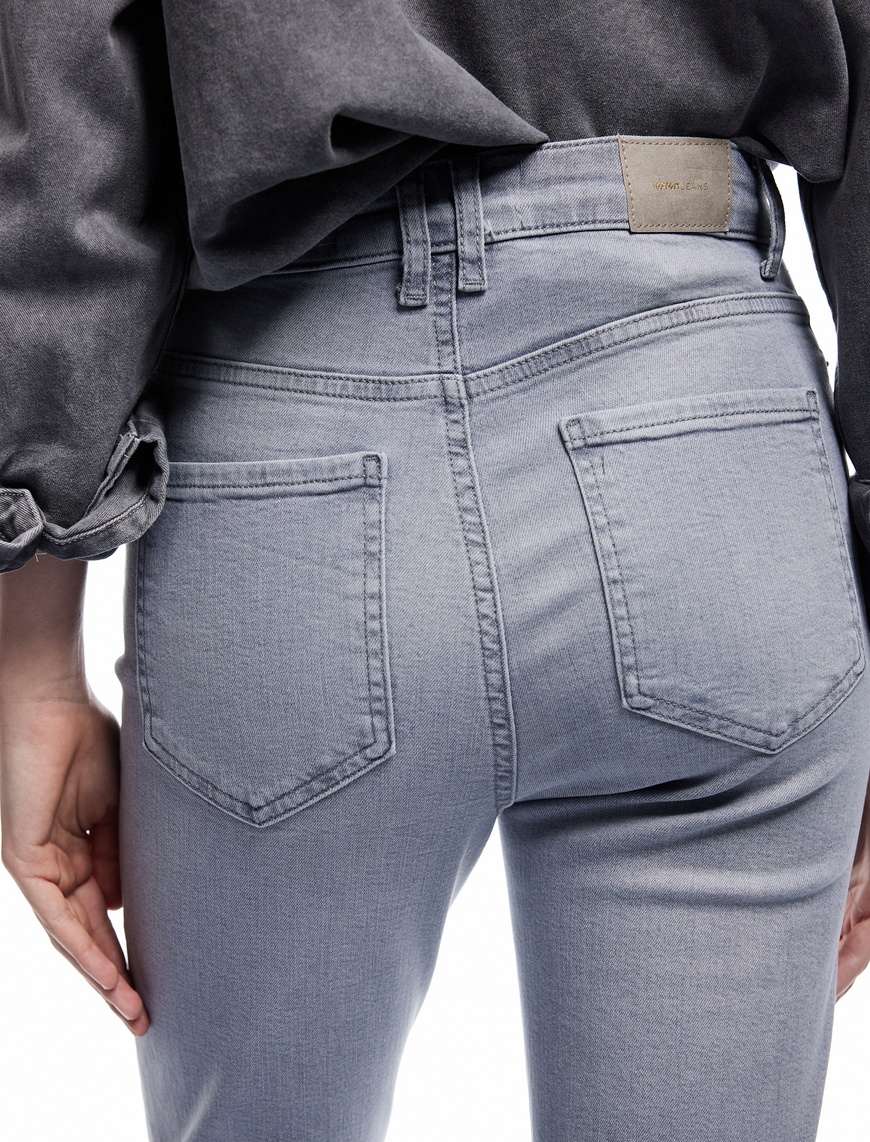   Yüksek Bel Dar Kalıp Düğmeli Cepli İspanyol Paça Crop Jean Pantolon - Flare Jeans