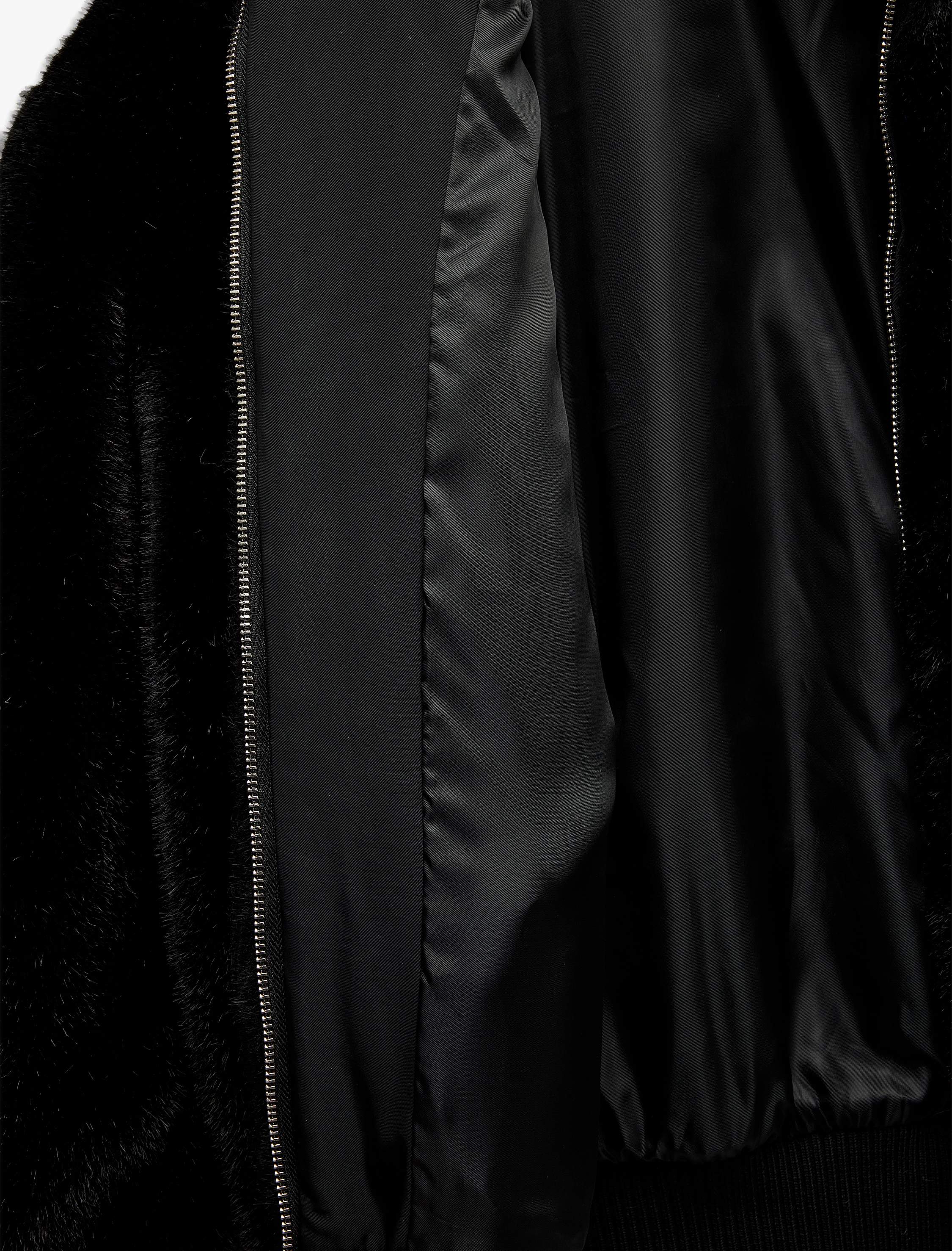   Fermuarlı Dik Yaka Cepli Suni Kürk Peluş Oversize Crop Mont