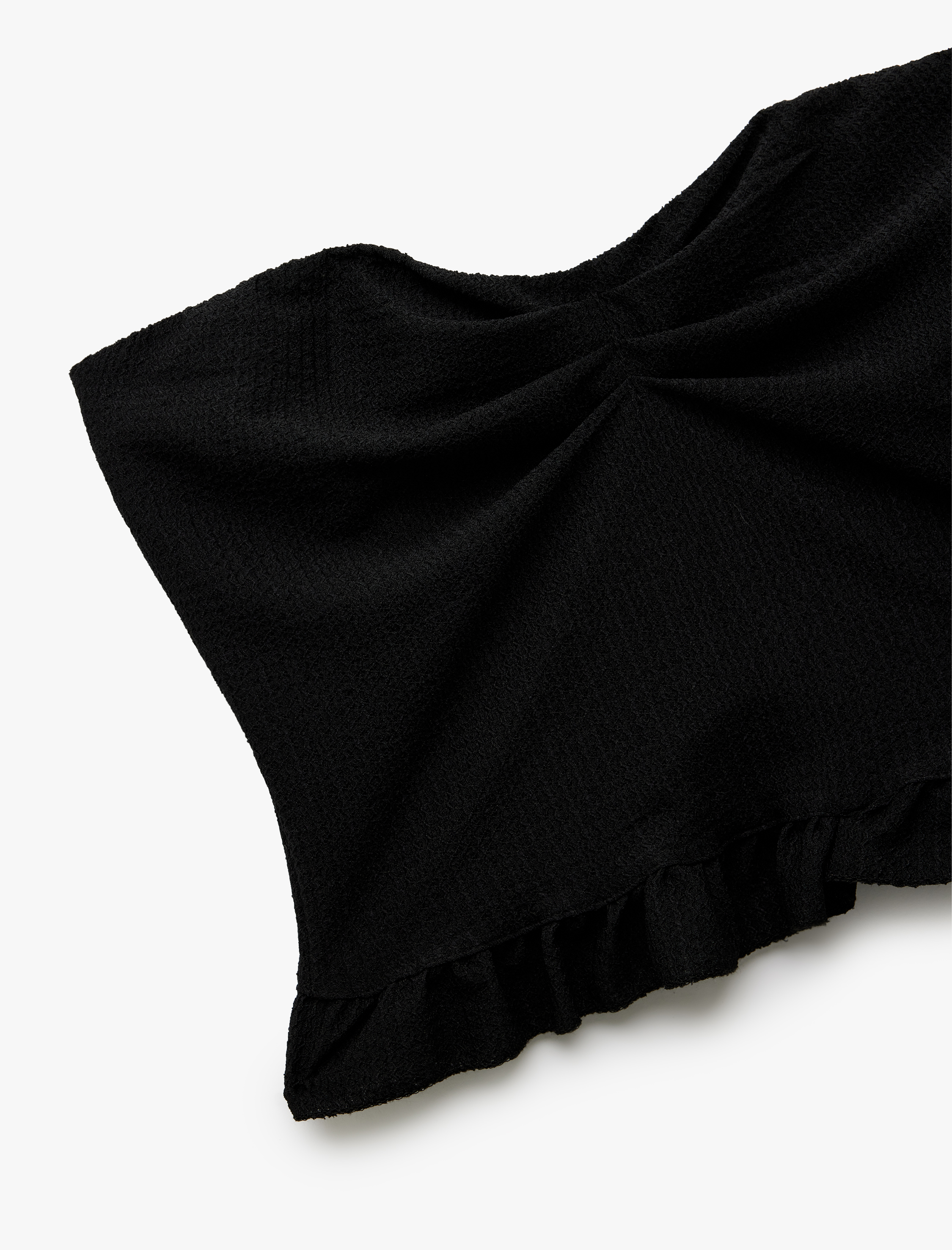   Bürümcük Kumaş Dokulu Slim Fit Fırfırlı Straplez Crop Bluz