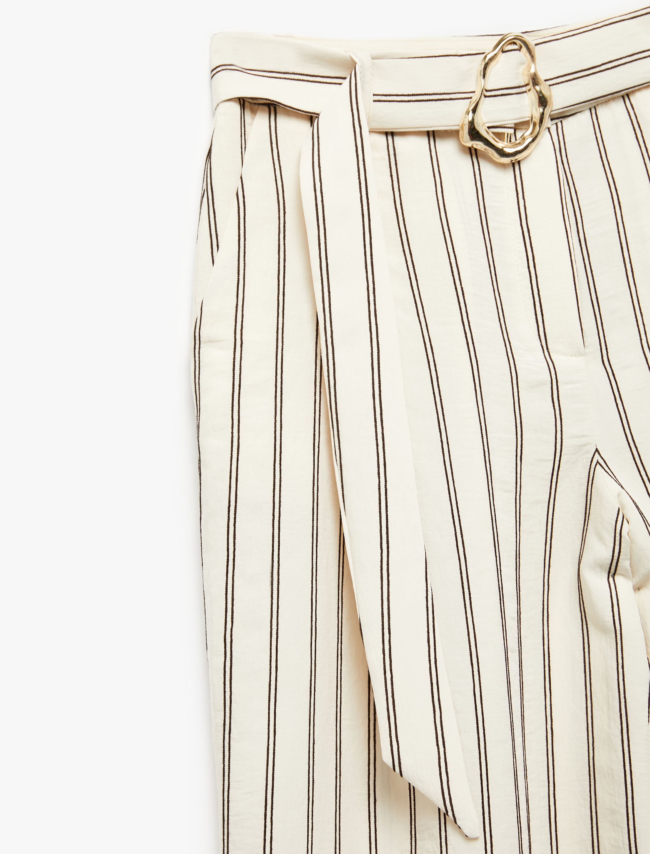 Koton X Şahika Ercümen - Modal Kumaş Kemer Detaylı Cepli Düz Bol Paça Pantolon