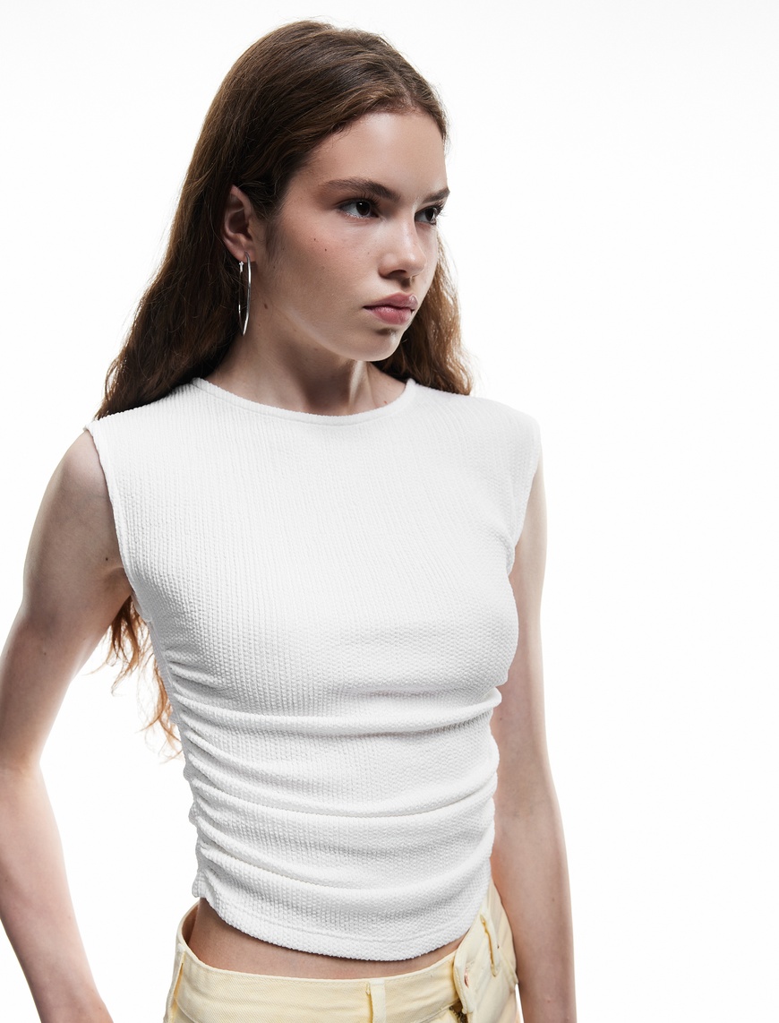   Kolsuz Bisiklet Yaka Slim Fit Bürümcük Drapeli Bluz