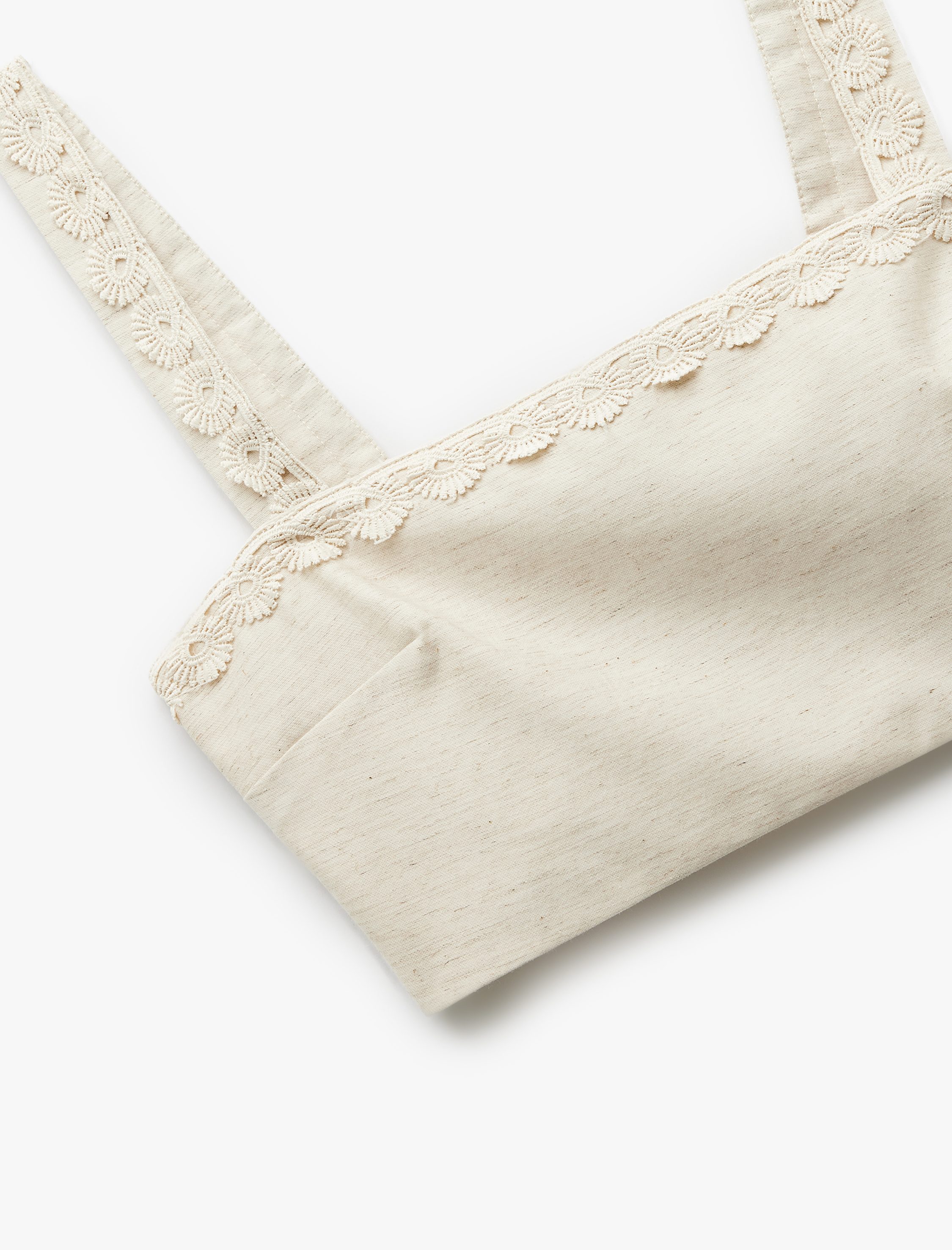   Koton X Melis Ağazat - Astarlı Keten Karışımlı Kolsuz Kare Yaka Çiçekli Askılı Crop Büstiyer