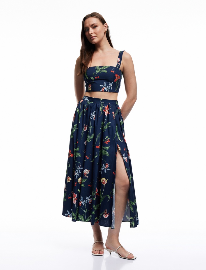  Pamuklu Poplin Kumaş Slim Fit Kare Yaka Askılı Kiraz Baskılı Çiçekli Crop Büstiyer
