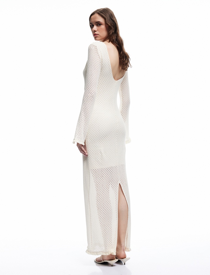  Koton X Melis Ağazat - Astarlı Uzun İspanyol Kollu Aksesuar Detaylı Yuvarlak Yaka Uzun Kroşe Elbise