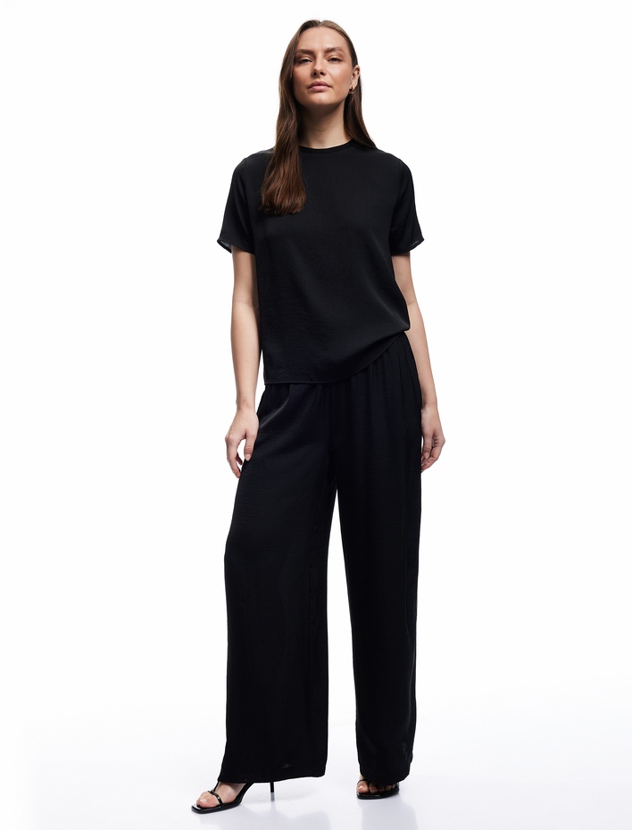  Aerobin Kumaş Kısa Kollu Bisiklet Yaka Saten Bluz