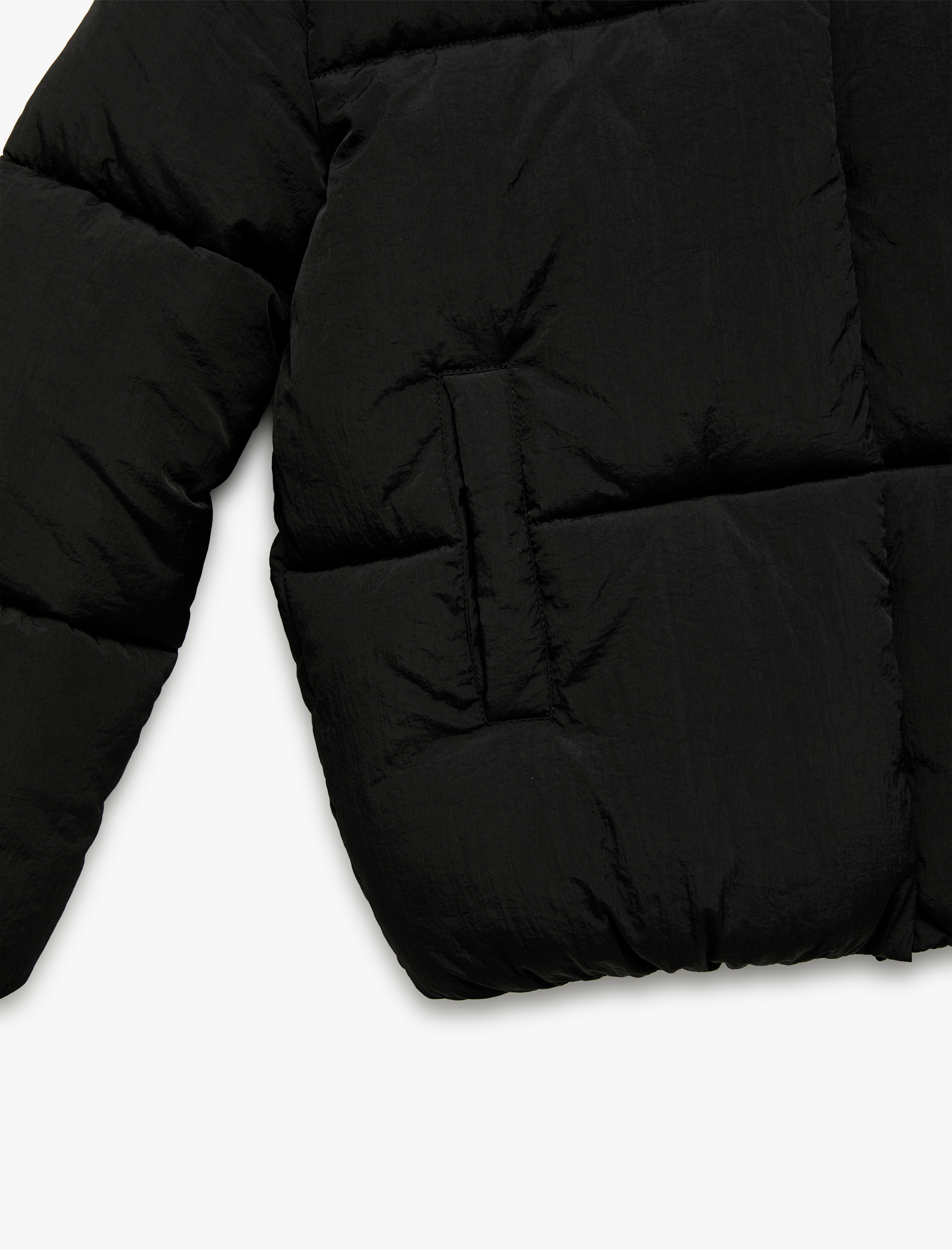  Kız Çocuk Uzun Kollu Kapşonlu Şişme Mont