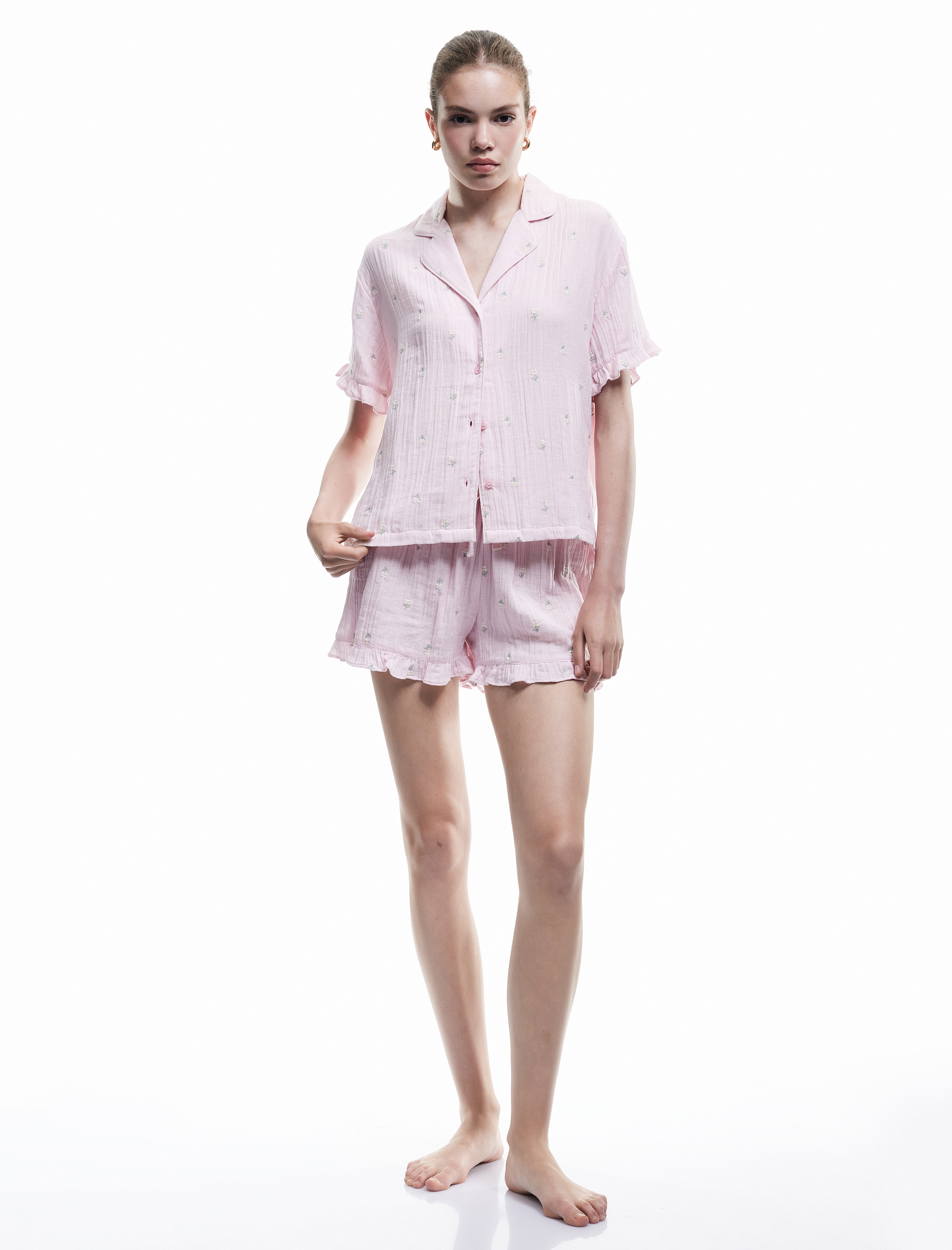   Pamuklu Kısa Kollu Gömlek Yaka Çiçek İşleme Detaylı Pijama Üstü