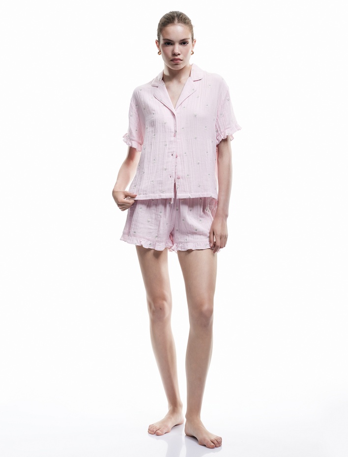  Pamuklu Kısa Kollu Gömlek Yaka Çiçek İşleme Detaylı Pijama Üstü