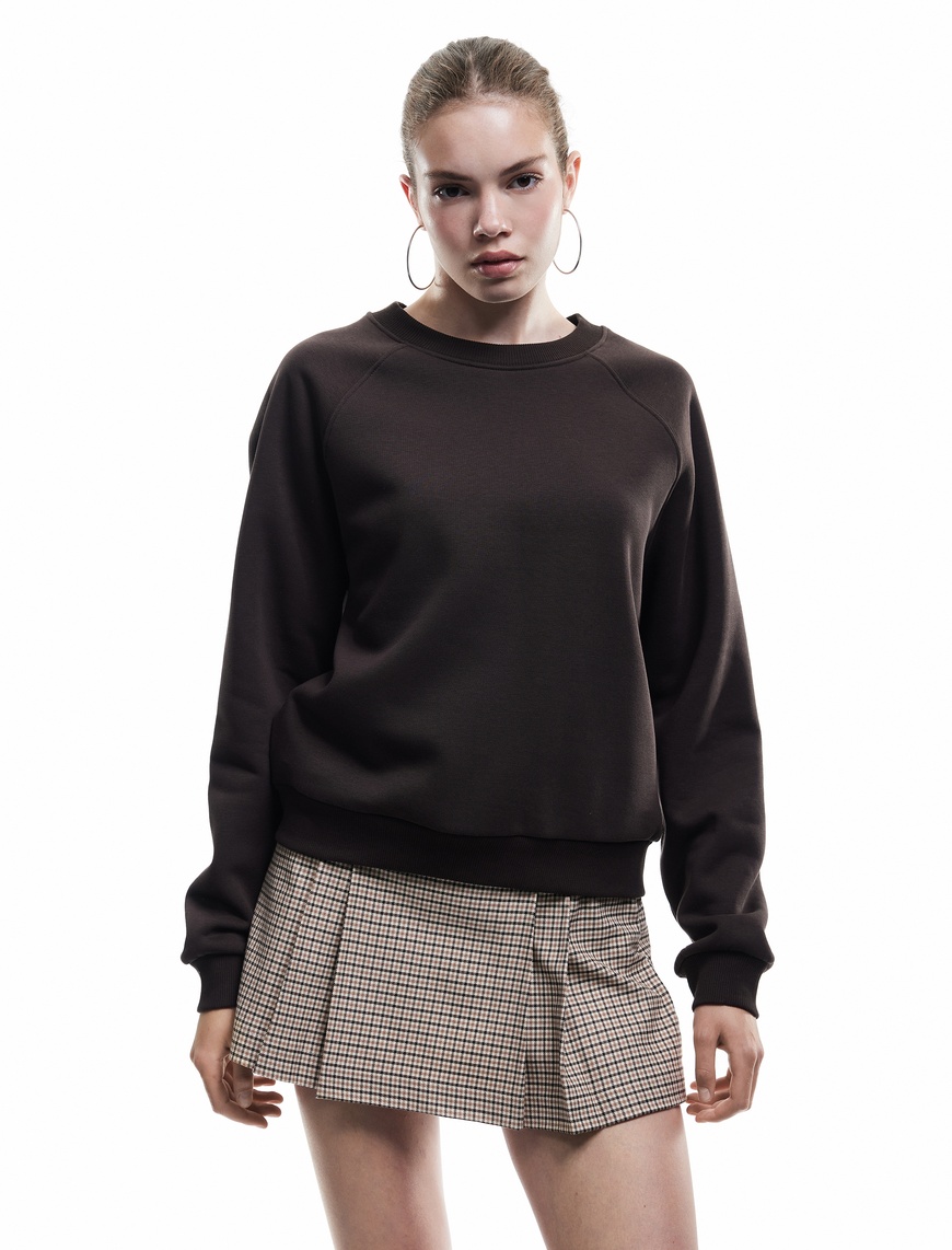   Şardonlu Uzun Kollu Bisiklet Yaka Basic Oversize Sweatshirt