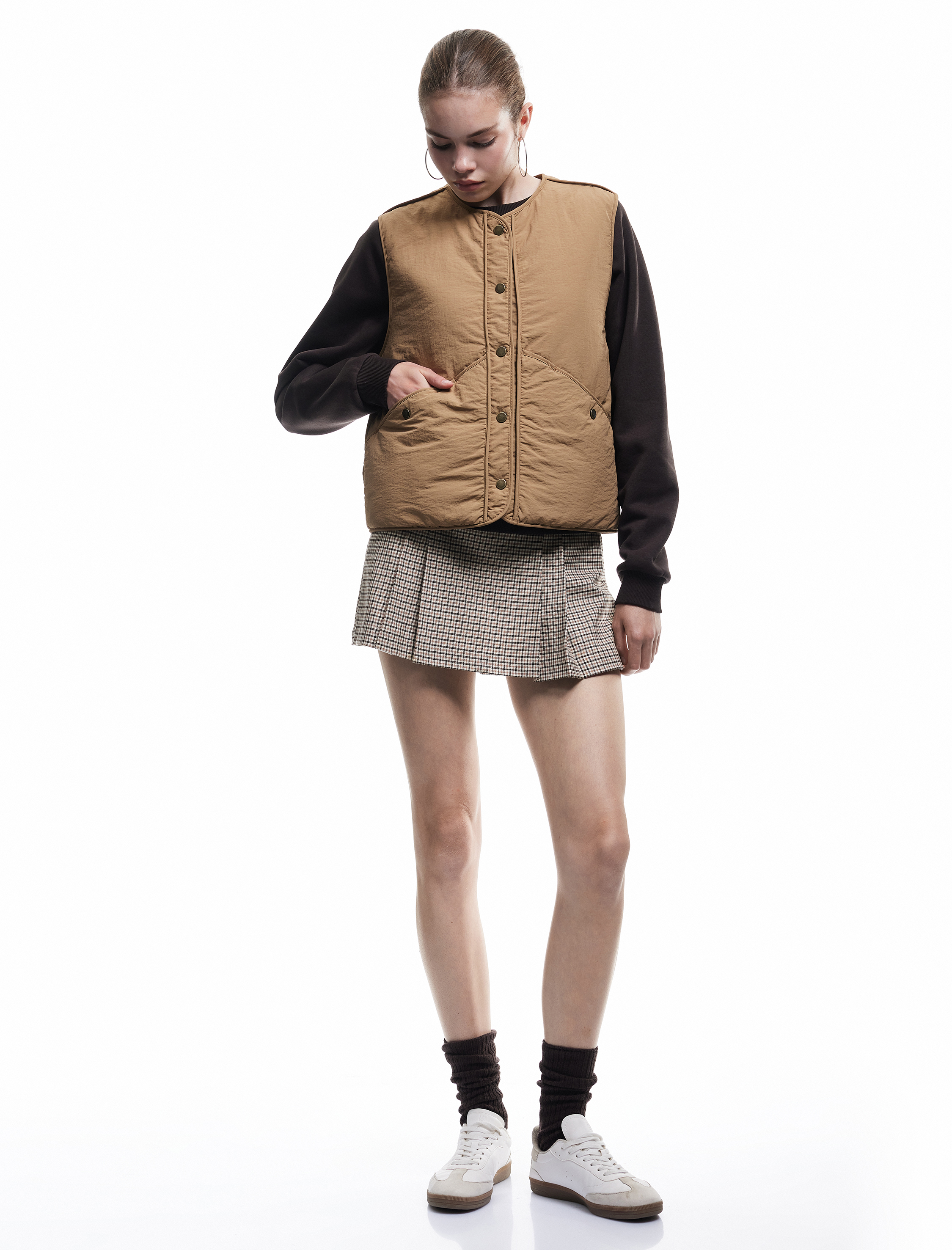 Yuvarlak Yaka Çıtçıt Düğmeli Kolsuz Yelek