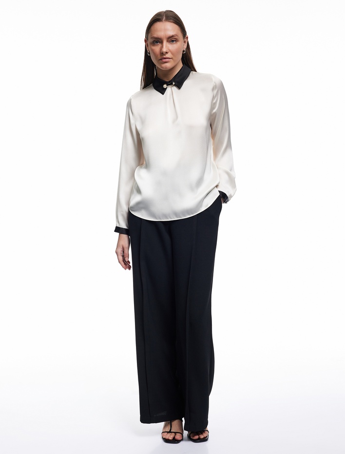  Renk Kontrastlı Metal Aksesuarlı Uzun Kollu Bluz