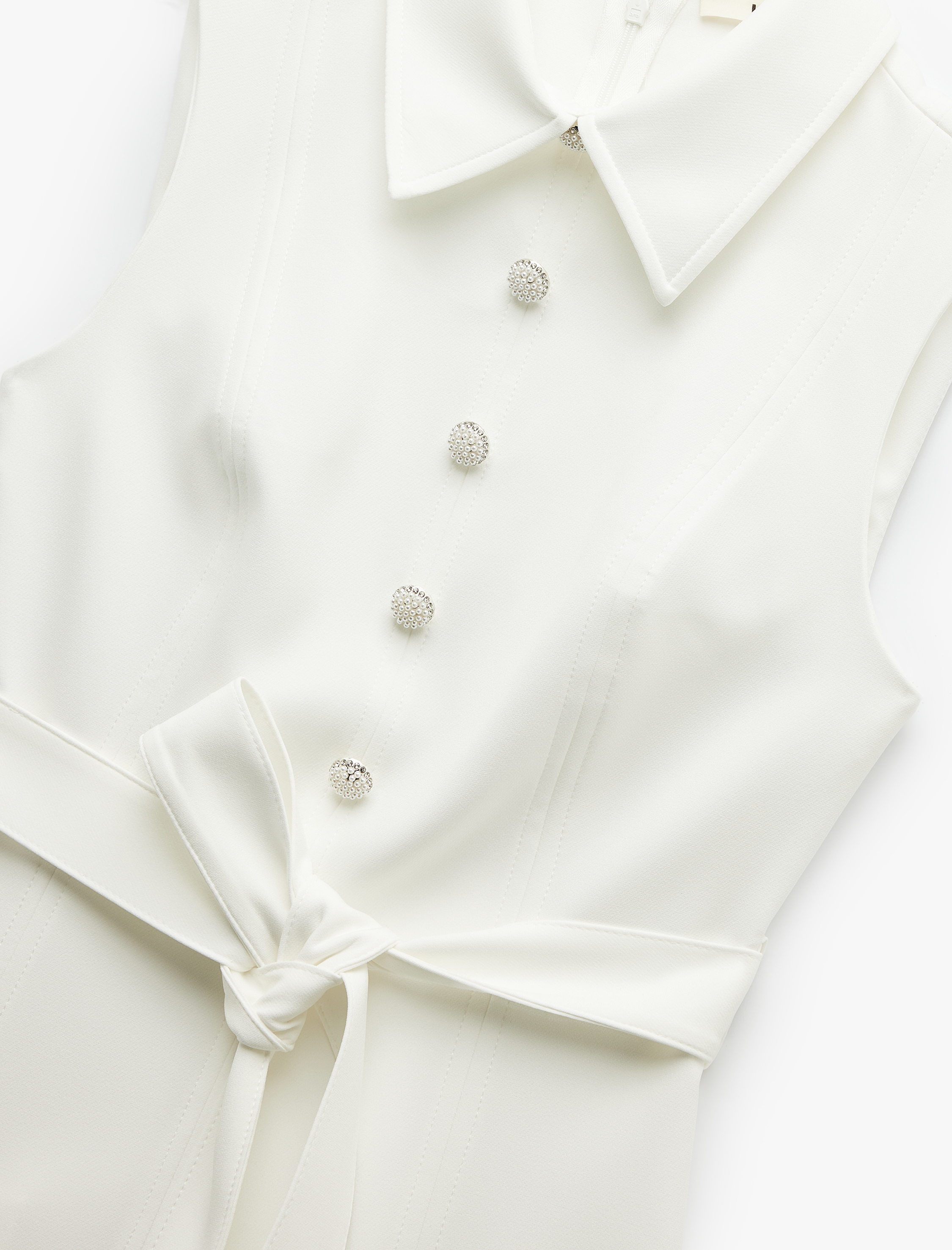   Düğmeli Pileli Kemer Detaylı Mini Gömlek Elbise