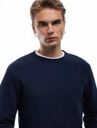 Pamuklu Uzun Kollu Dokulu Basic Bisiklet Yaka Sweatshirt