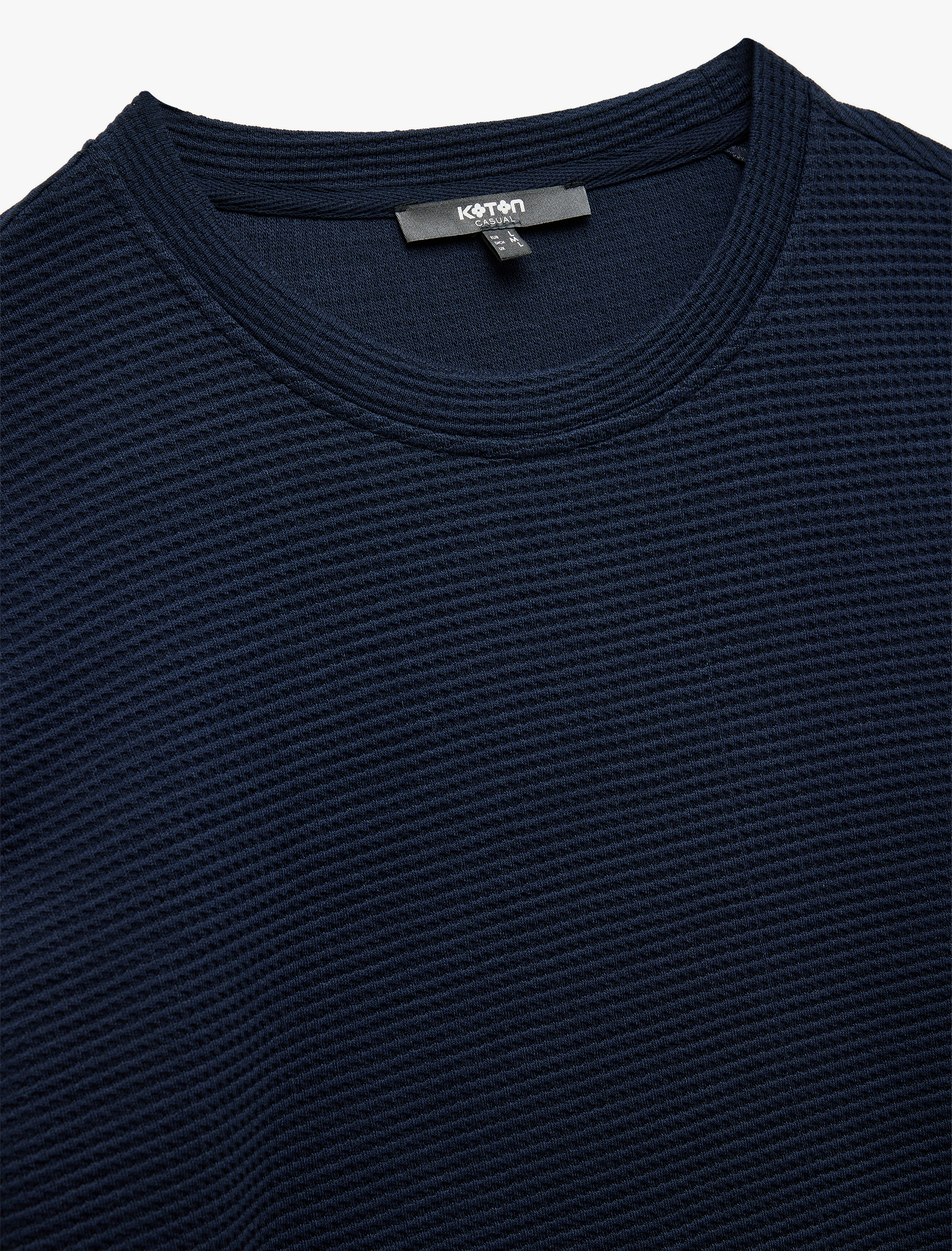   Pamuklu Uzun Kollu Dokulu Basic Bisiklet Yaka Sweatshirt