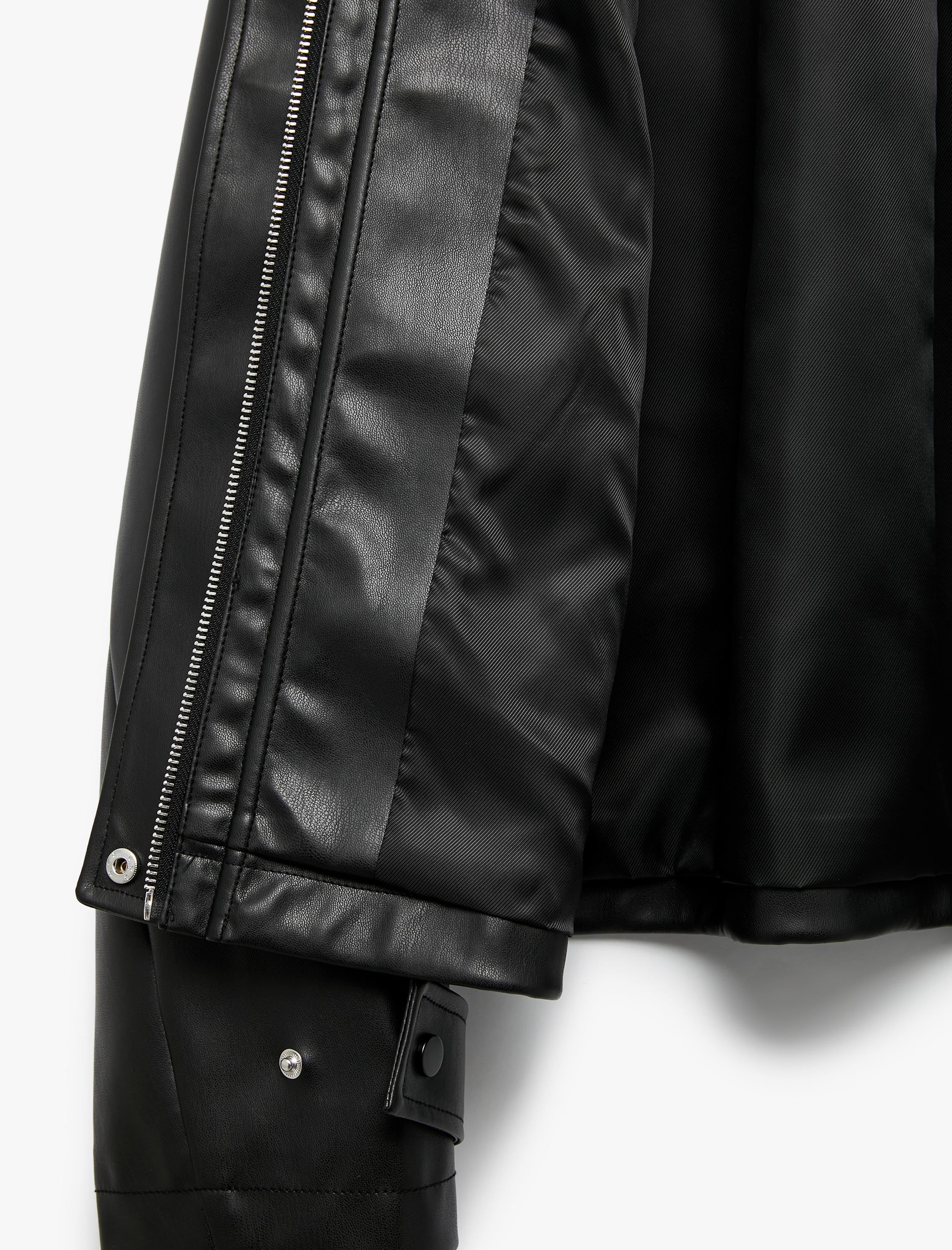 Astarlı Uzun Kollu Dik Yaka Fermuarlı Suni Deri Ceket