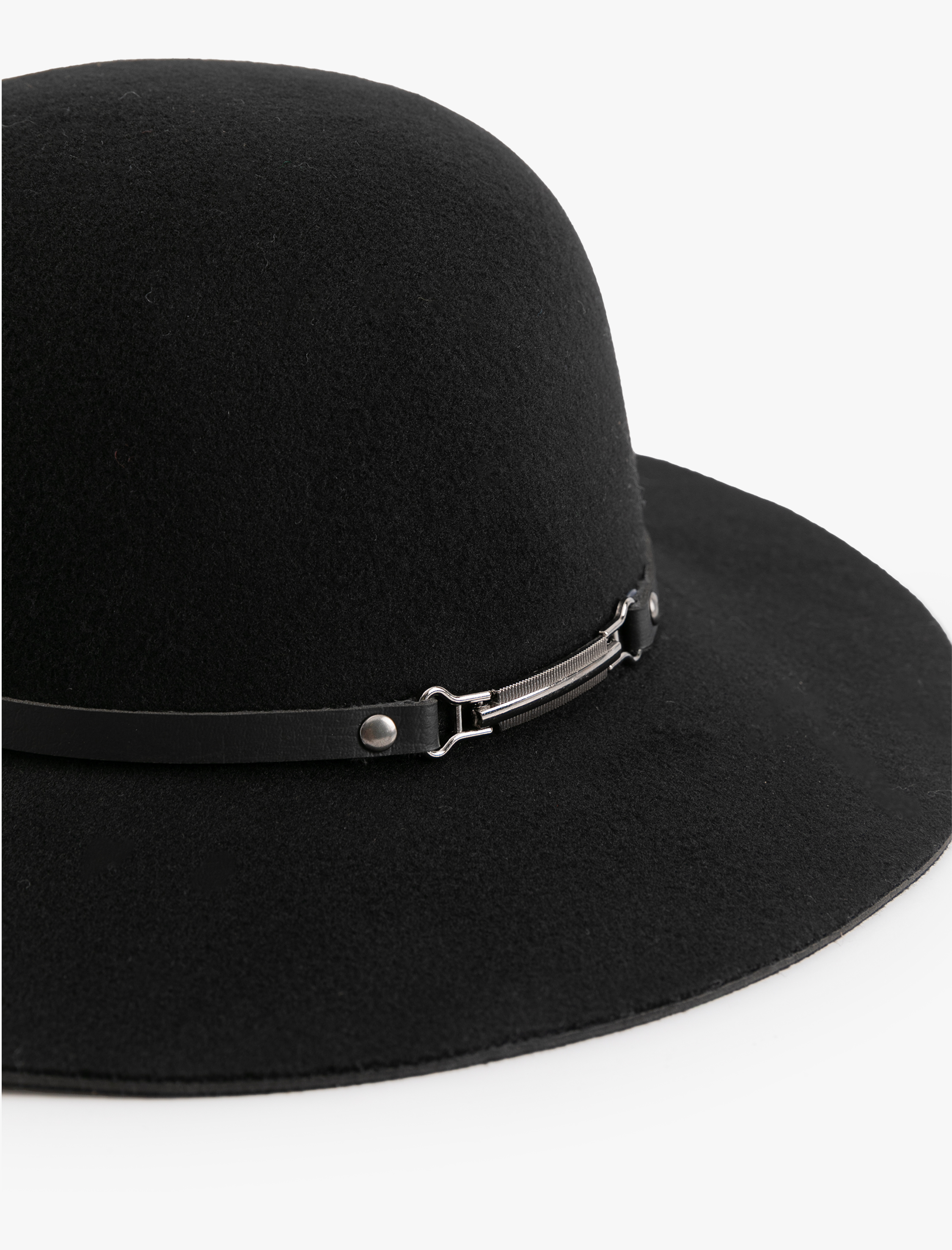 Kadın Bant Detaylı Fötr Şapka