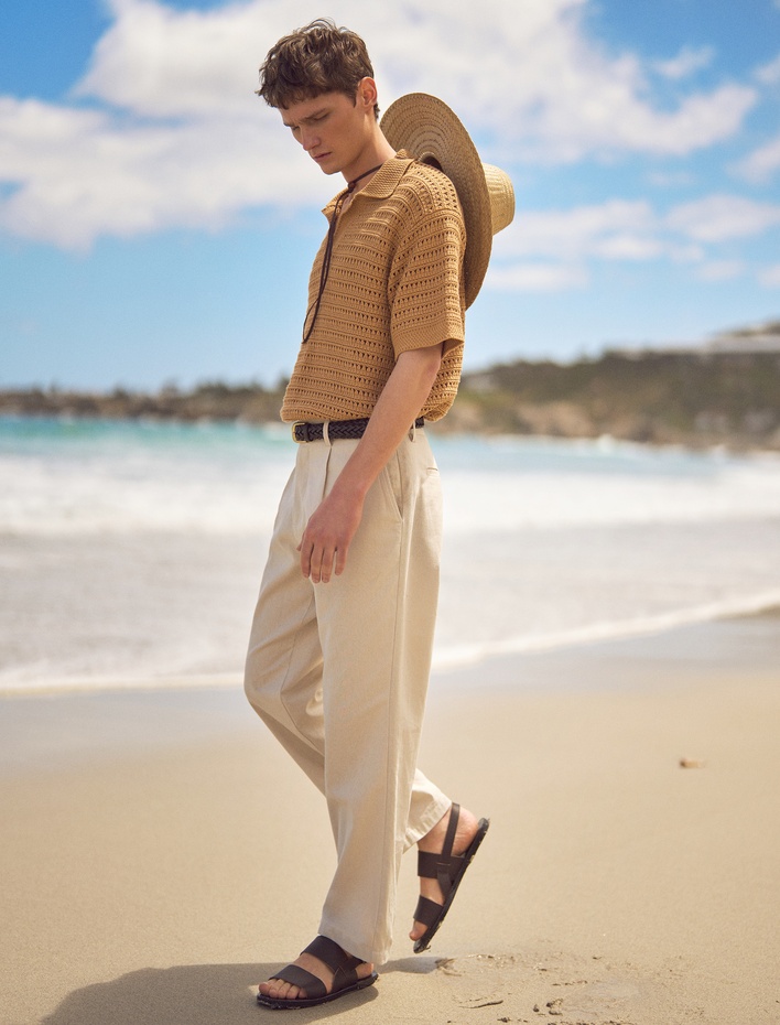  Kısa Kollu V Yaka Ajurlu Triko Tişört