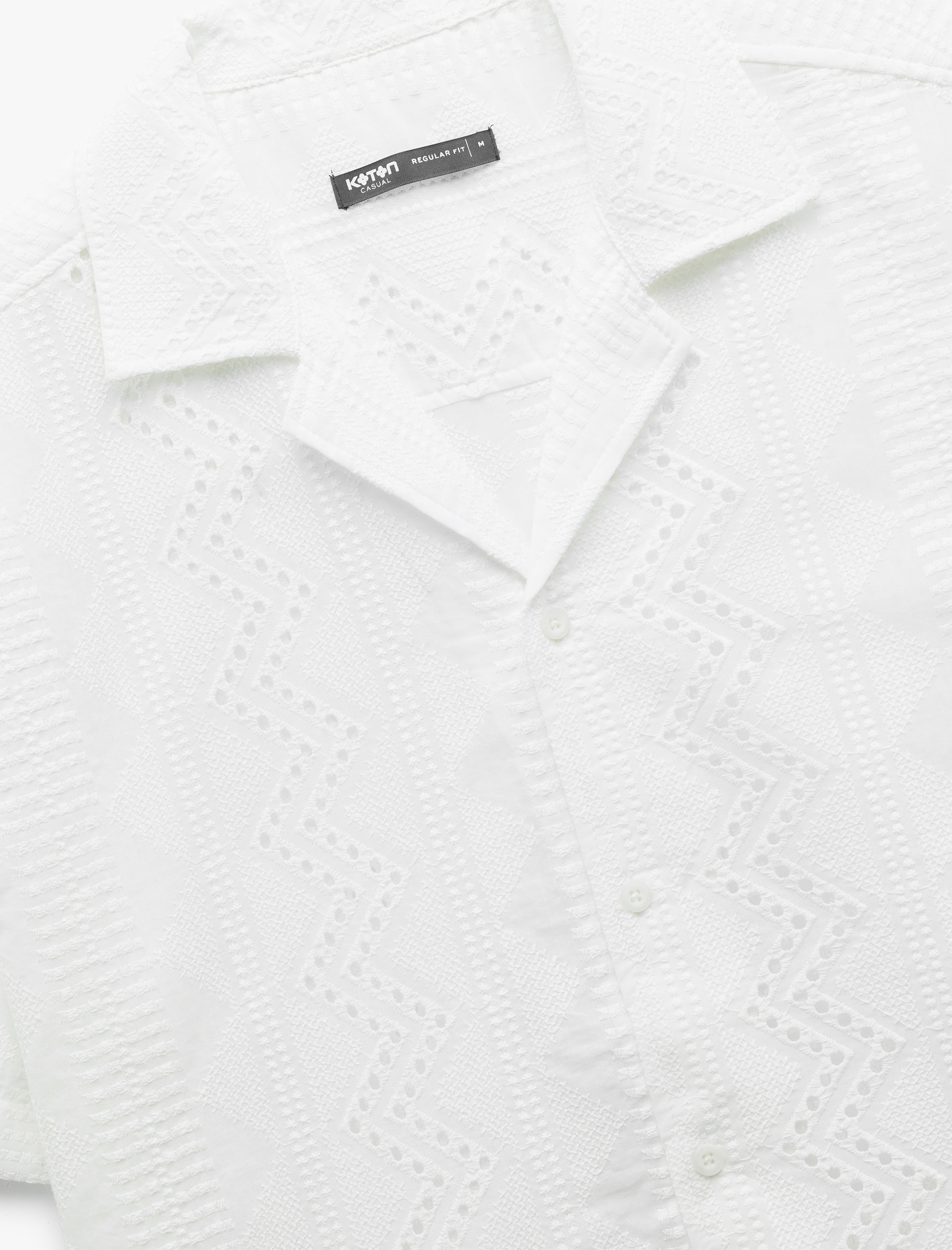   Pamuklu Kısa Kollu Regular Fit Devrik Yaka Brodeli Gömlek