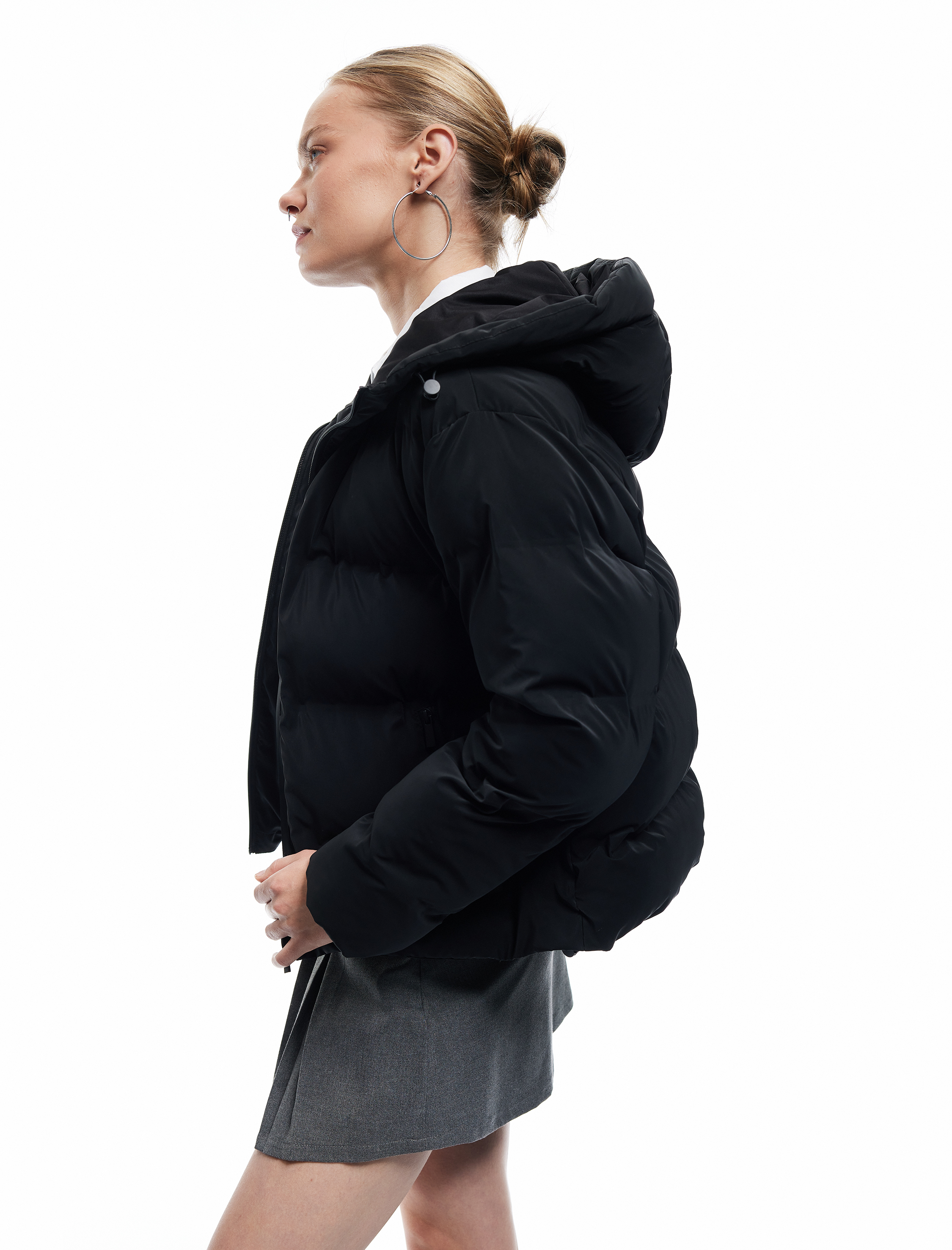   Kapüşonlu Uzun Kollu Fermuarlı Cepli Su İtici Şişme Mont