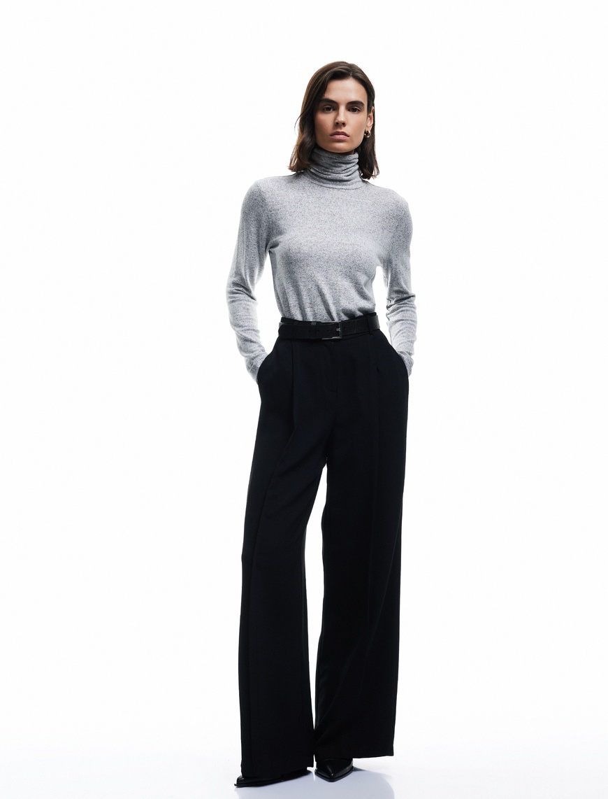   Viskon Kumaş Slim Fit Uzun Kollu Balıkçı Yaka Tişört