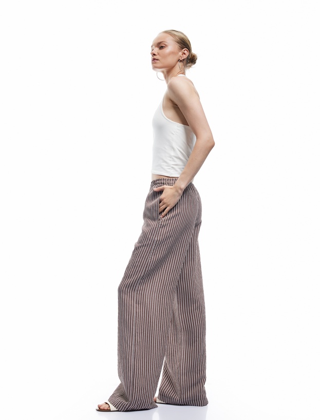 Beli Bağcıklı Rahat Kalıp Cepli Modal Karışımlı Çizgili Pantolon_0