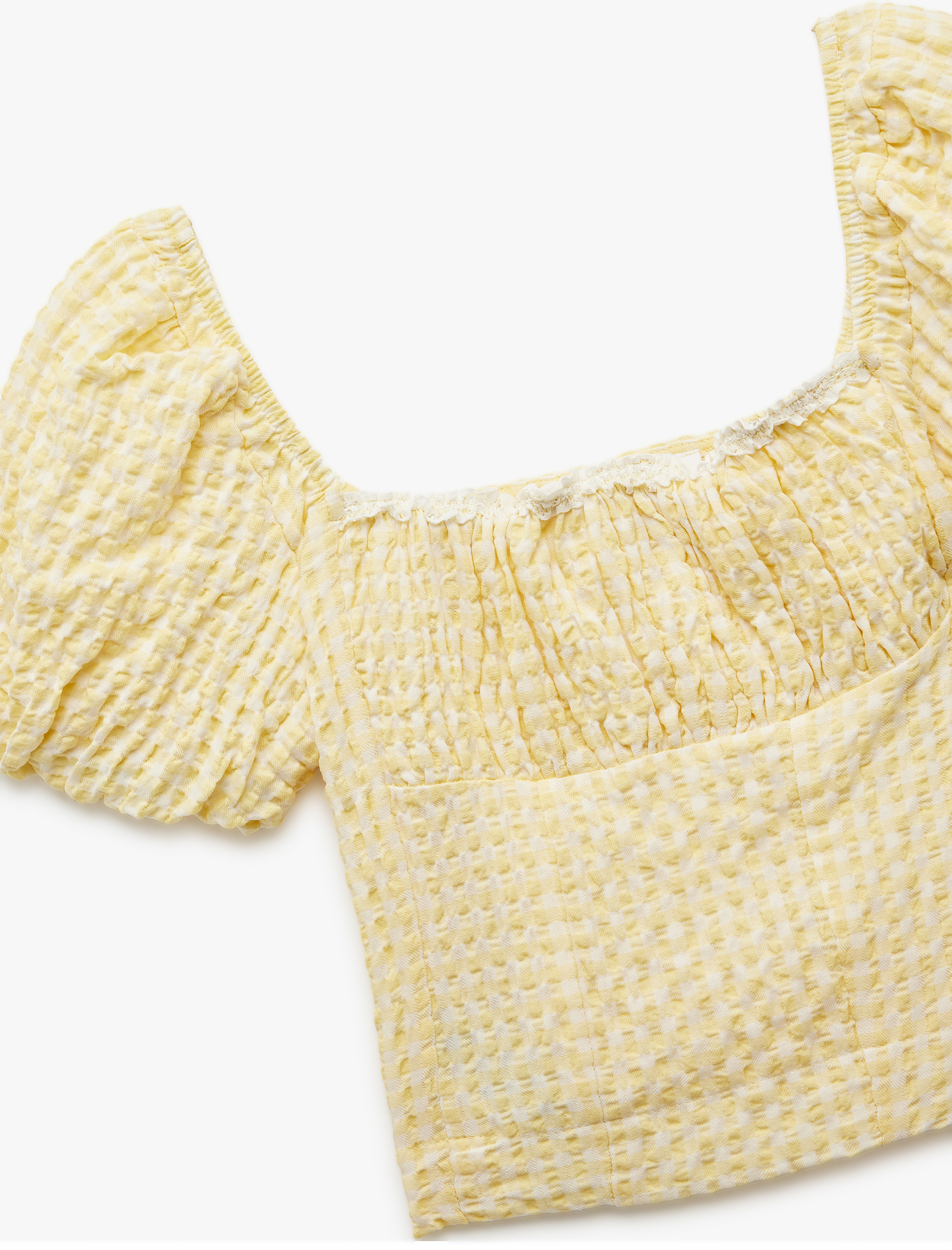   Dantel Detaylı Kısa Kollu Slim Fit Dokulu Kayık Yaka Pötikareli Bluz